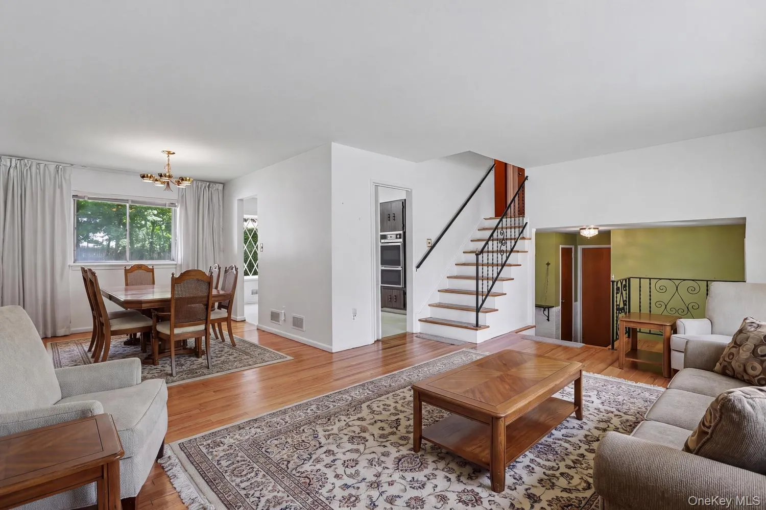 34 Radcliff Drive, Clarkstown, NY, 4 Bedrooms Bedrooms, 10 Rooms Rooms,1 BathroomBathrooms,Residential,For Rent,Radcliff,0,1058857 34 Radcliff Drive, Clarkstown, NY, 4 Bedrooms Bedrooms, 10 Rooms Rooms,1 BathroomBathrooms,Residential,For Rent,Radcliff,0,1058857