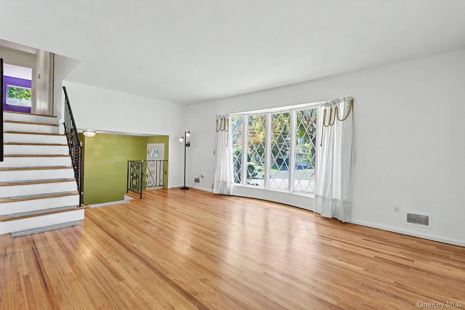 34 Radcliff Drive, Clarkstown, NY, 4 Bedrooms Bedrooms, 10 Rooms Rooms,1 BathroomBathrooms,Residential,For Rent,Radcliff,0,1058857 34 Radcliff Drive, Clarkstown, NY, 4 Bedrooms Bedrooms, 10 Rooms Rooms,1 BathroomBathrooms,Residential,For Rent,Radcliff,0,1058857