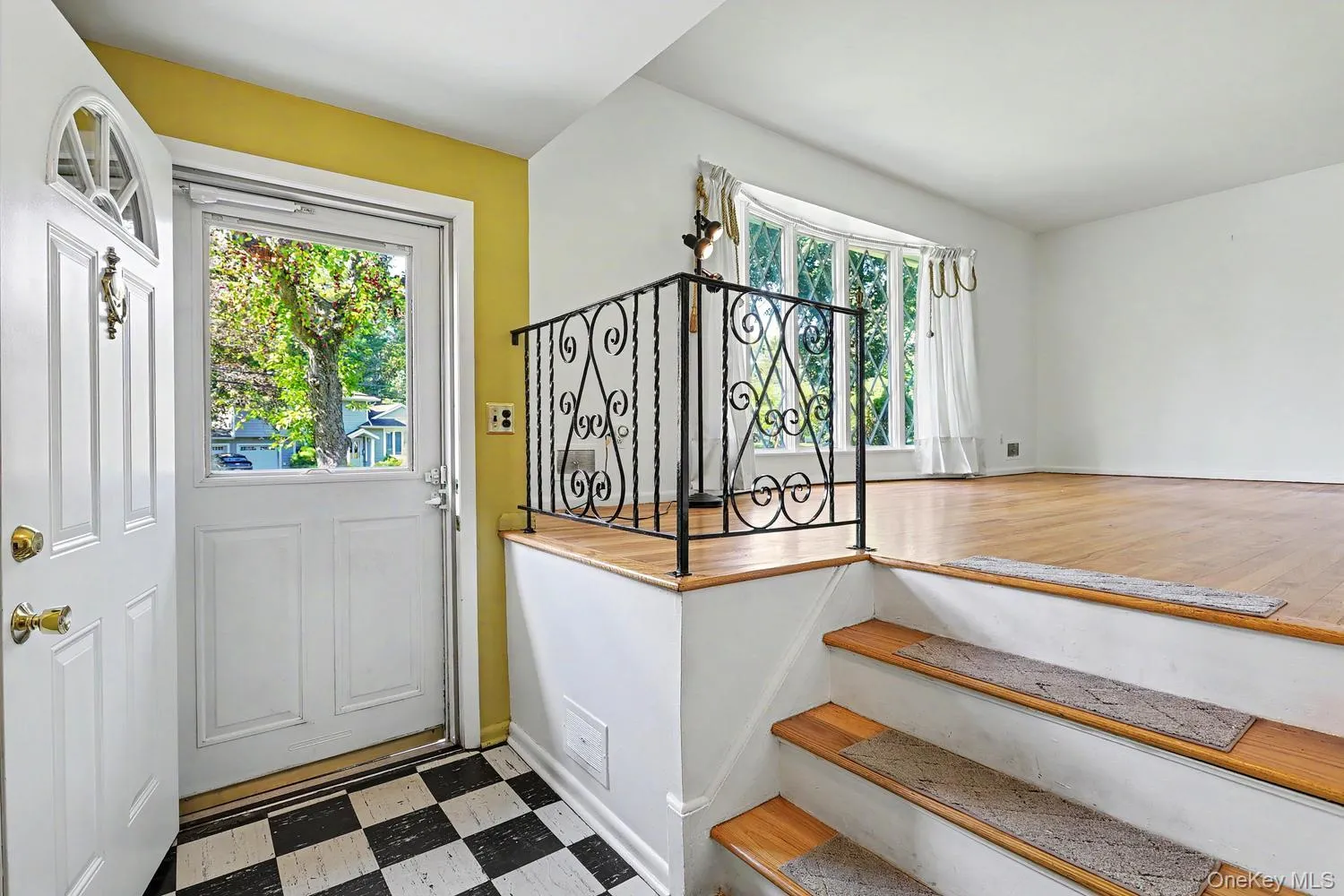 34 Radcliff Drive, Clarkstown, NY, 4 Bedrooms Bedrooms, 10 Rooms Rooms,1 BathroomBathrooms,Residential,For Rent,Radcliff,0,1058857 34 Radcliff Drive, Clarkstown, NY, 4 Bedrooms Bedrooms, 10 Rooms Rooms,1 BathroomBathrooms,Residential,For Rent,Radcliff,0,1058857
