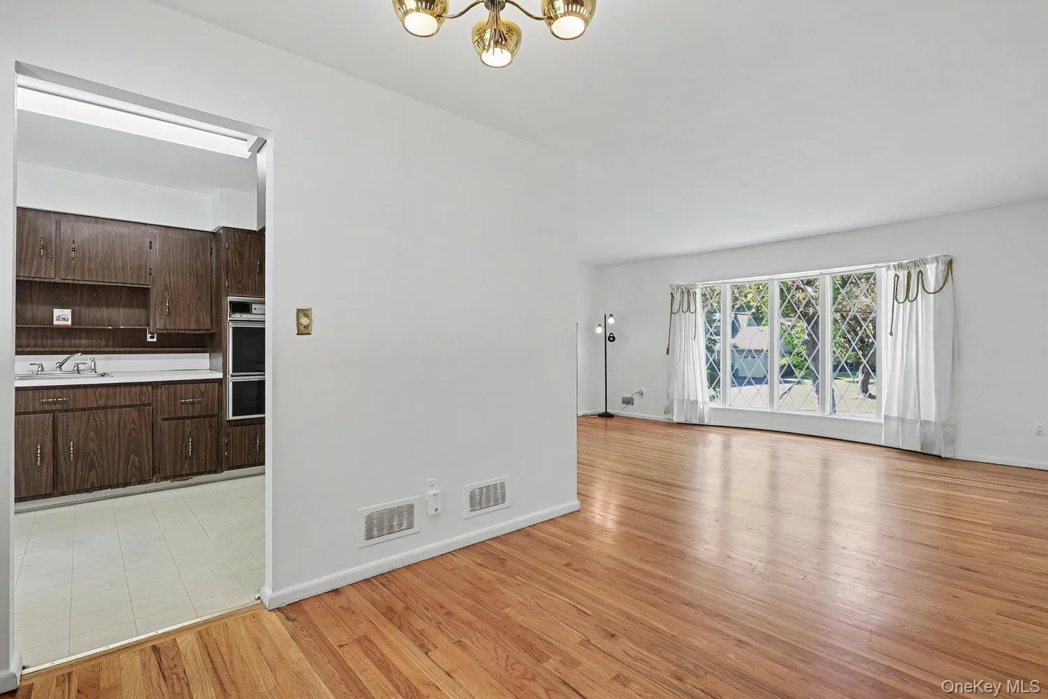 34 Radcliff Drive, Clarkstown, NY, 4 Bedrooms Bedrooms, 10 Rooms Rooms,1 BathroomBathrooms,Residential,For Rent,Radcliff,0,1058857 34 Radcliff Drive, Clarkstown, NY, 4 Bedrooms Bedrooms, 10 Rooms Rooms,1 BathroomBathrooms,Residential,For Rent,Radcliff,0,1058857