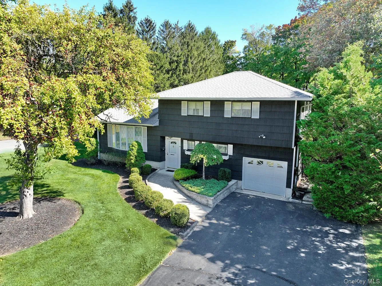 34 Radcliff Drive, Clarkstown, NY, 4 Bedrooms Bedrooms, 10 Rooms Rooms,1 BathroomBathrooms,Residential,For Rent,Radcliff,0,1058857 34 Radcliff Drive, Clarkstown, NY, 4 Bedrooms Bedrooms, 10 Rooms Rooms,1 BathroomBathrooms,Residential,For Rent,Radcliff,0,1058857