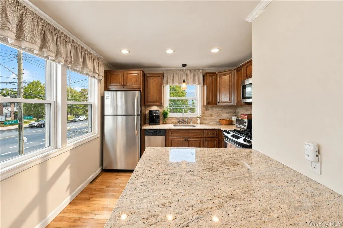 2653 Harding Avenue, New York, NY, 2 Bedrooms Bedrooms, 7 Rooms Rooms,2 BathroomsBathrooms,Residential,For Rent,Harding,0,1058858 2653 Harding Avenue, New York, NY, 2 Bedrooms Bedrooms, 7 Rooms Rooms,2 BathroomsBathrooms,Residential,For Rent,Harding,0,1058858