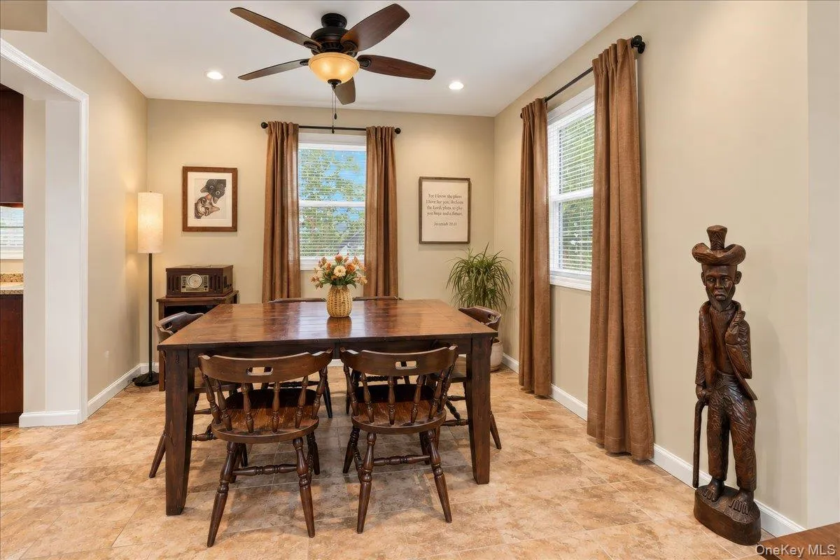 2653 Harding Avenue, New York, NY, 2 Bedrooms Bedrooms, 7 Rooms Rooms,2 BathroomsBathrooms,Residential,For Rent,Harding,0,1058858 2653 Harding Avenue, New York, NY, 2 Bedrooms Bedrooms, 7 Rooms Rooms,2 BathroomsBathrooms,Residential,For Rent,Harding,0,1058858
