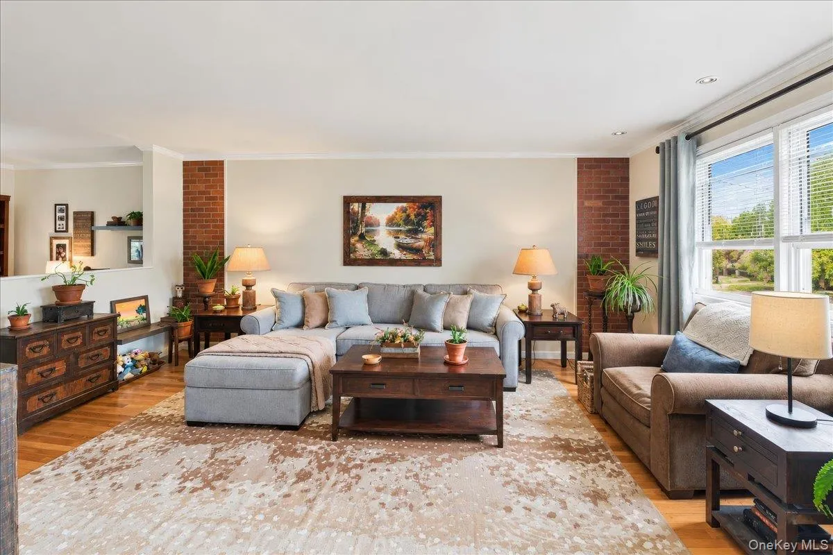 2653 Harding Avenue, New York, NY, 2 Bedrooms Bedrooms, 7 Rooms Rooms,2 BathroomsBathrooms,Residential,For Rent,Harding,0,1058858 2653 Harding Avenue, New York, NY, 2 Bedrooms Bedrooms, 7 Rooms Rooms,2 BathroomsBathrooms,Residential,For Rent,Harding,0,1058858