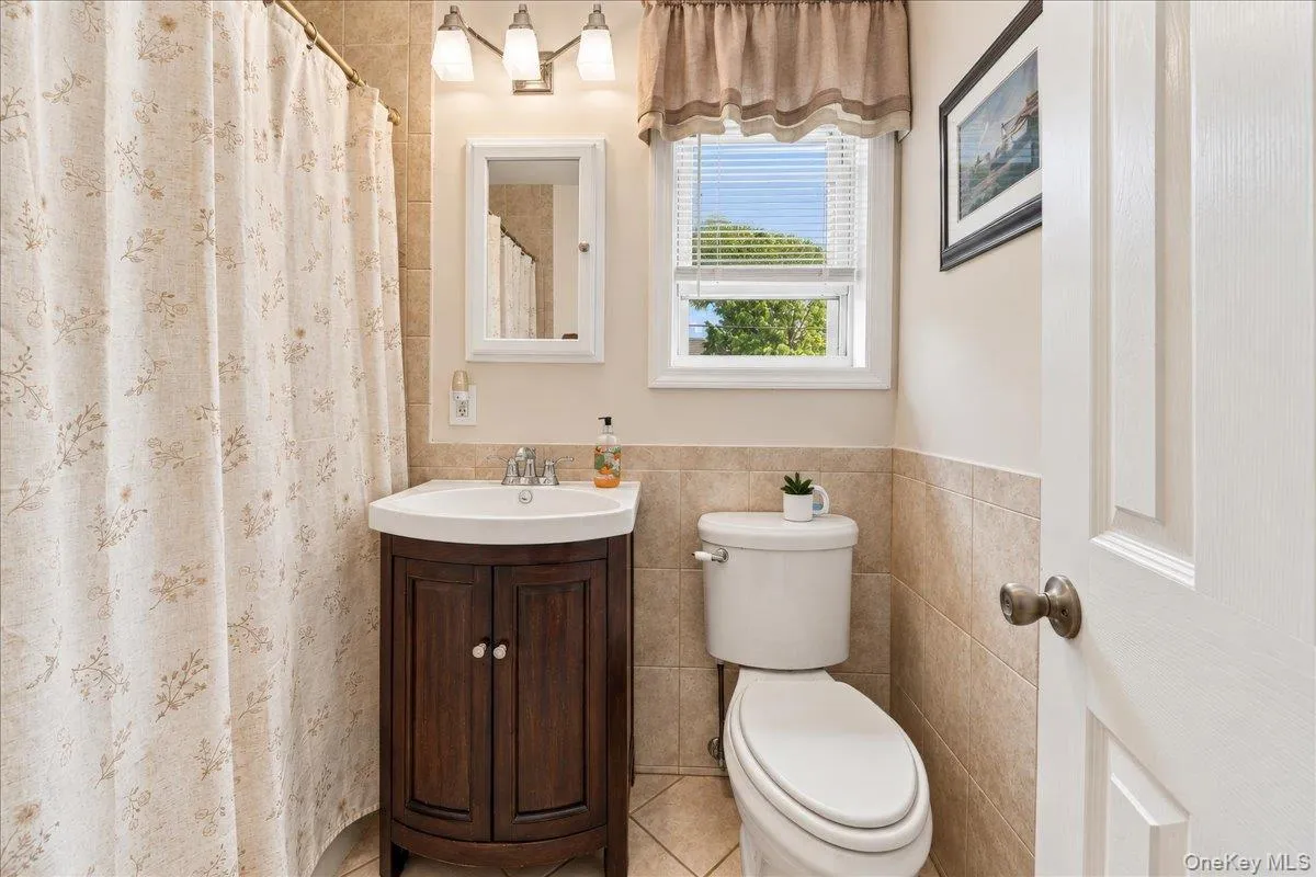 2653 Harding Avenue, New York, NY, 2 Bedrooms Bedrooms, 7 Rooms Rooms,2 BathroomsBathrooms,Residential,For Rent,Harding,0,1058858 2653 Harding Avenue, New York, NY, 2 Bedrooms Bedrooms, 7 Rooms Rooms,2 BathroomsBathrooms,Residential,For Rent,Harding,0,1058858