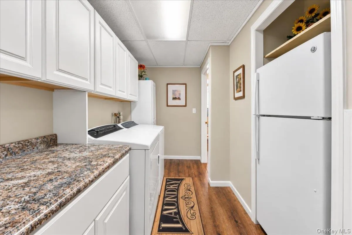 2653 Harding Avenue, New York, NY, 2 Bedrooms Bedrooms, 7 Rooms Rooms,2 BathroomsBathrooms,Residential,For Rent,Harding,0,1058858 2653 Harding Avenue, New York, NY, 2 Bedrooms Bedrooms, 7 Rooms Rooms,2 BathroomsBathrooms,Residential,For Rent,Harding,0,1058858