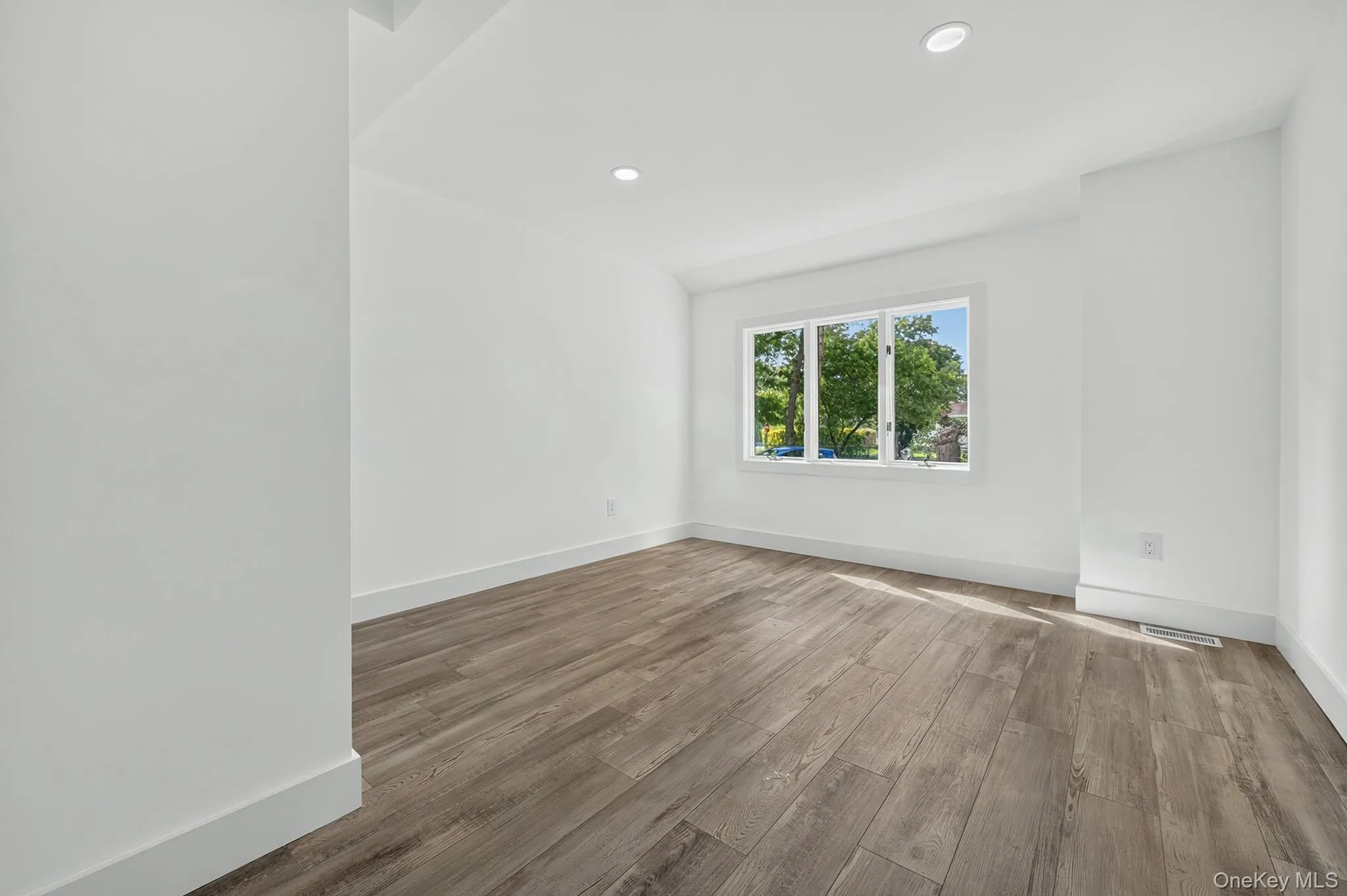 34 Pinelawn Avenue, Brookhaven, NY, 4 Bedrooms Bedrooms, 7 Rooms Rooms,3 BathroomsBathrooms,Residential,For Rent,Pinelawn,0,1058861 34 Pinelawn Avenue, Brookhaven, NY, 4 Bedrooms Bedrooms, 7 Rooms Rooms,3 BathroomsBathrooms,Residential,For Rent,Pinelawn,0,1058861
