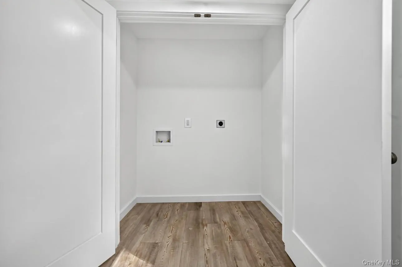 34 Pinelawn Avenue, Brookhaven, NY, 4 Bedrooms Bedrooms, 7 Rooms Rooms,3 BathroomsBathrooms,Residential,For Rent,Pinelawn,0,1058861 34 Pinelawn Avenue, Brookhaven, NY, 4 Bedrooms Bedrooms, 7 Rooms Rooms,3 BathroomsBathrooms,Residential,For Rent,Pinelawn,0,1058861