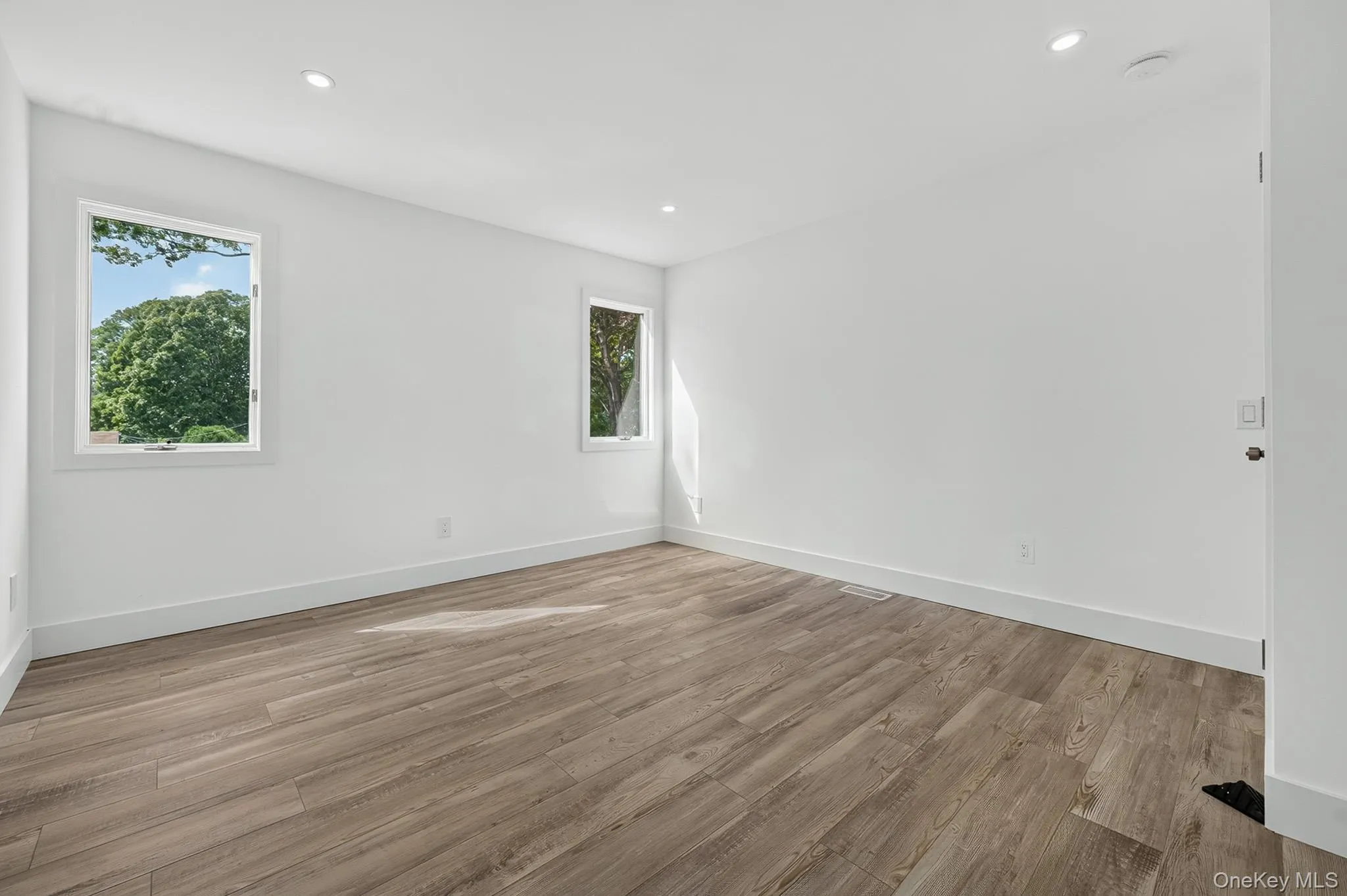 34 Pinelawn Avenue, Brookhaven, NY, 4 Bedrooms Bedrooms, 7 Rooms Rooms,3 BathroomsBathrooms,Residential,For Rent,Pinelawn,0,1058861 34 Pinelawn Avenue, Brookhaven, NY, 4 Bedrooms Bedrooms, 7 Rooms Rooms,3 BathroomsBathrooms,Residential,For Rent,Pinelawn,0,1058861