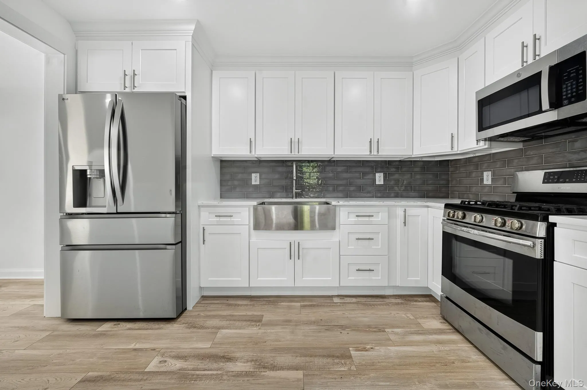 34 Pinelawn Avenue, Brookhaven, NY, 4 Bedrooms Bedrooms, 7 Rooms Rooms,3 BathroomsBathrooms,Residential,For Rent,Pinelawn,0,1058861 34 Pinelawn Avenue, Brookhaven, NY, 4 Bedrooms Bedrooms, 7 Rooms Rooms,3 BathroomsBathrooms,Residential,For Rent,Pinelawn,0,1058861