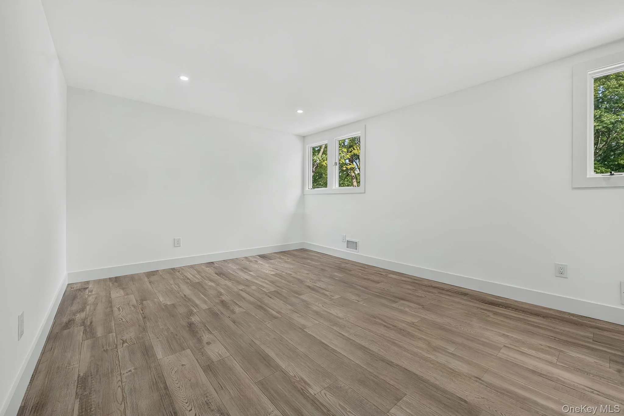 34 Pinelawn Avenue, Brookhaven, NY, 4 Bedrooms Bedrooms, 7 Rooms Rooms,3 BathroomsBathrooms,Residential,For Rent,Pinelawn,0,1058861 34 Pinelawn Avenue, Brookhaven, NY, 4 Bedrooms Bedrooms, 7 Rooms Rooms,3 BathroomsBathrooms,Residential,For Rent,Pinelawn,0,1058861