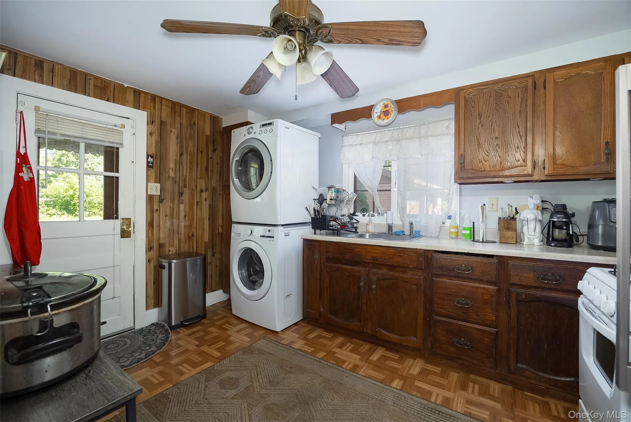 17 Brett Street, Beacon, NY, 3 Bedrooms Bedrooms, 8 Rooms Rooms,2 BathroomsBathrooms,Residential,For Rent,Brett,0,1058865 17 Brett Street, Beacon, NY, 3 Bedrooms Bedrooms, 8 Rooms Rooms,2 BathroomsBathrooms,Residential,For Rent,Brett,0,1058865