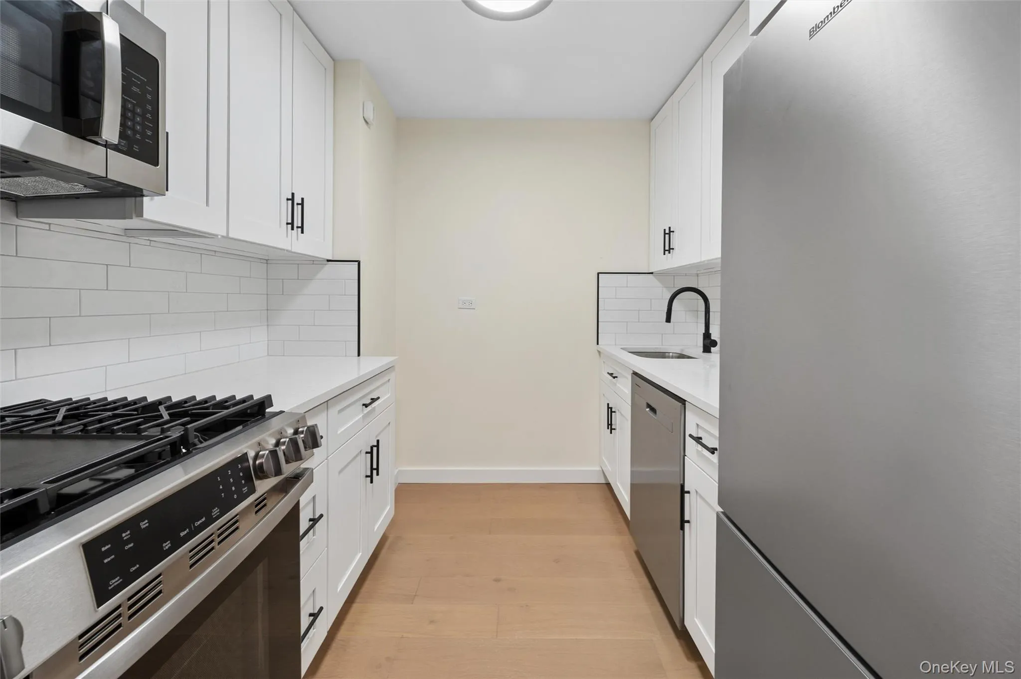 3671 Hudson Manor Terrace, New York, NY, 1 Bedroom Bedrooms, 3 Rooms Rooms,1 BathroomBathrooms,Residential,For Rent,Hudson Manor,0,1058867 3671 Hudson Manor Terrace, New York, NY, 1 Bedroom Bedrooms, 3 Rooms Rooms,1 BathroomBathrooms,Residential,For Rent,Hudson Manor,0,1058867