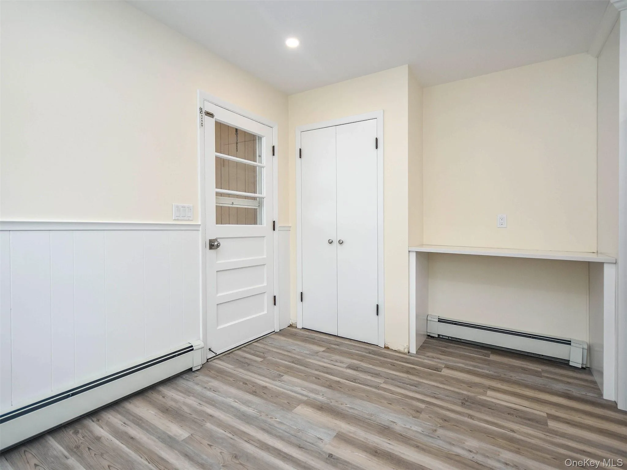 60 Smith Street, Oyster Bay, NY, 3 Bedroom Bedrooms, 6 Room Rooms,1 BathroomBathrooms,Residential Lease,For Rent,Smith,0,1058871 60 Smith Street, Oyster Bay, NY, 3 Bedroom Bedrooms, 6 Room Rooms,1 BathroomBathrooms,Residential Lease,For Rent,Smith,0,1058871