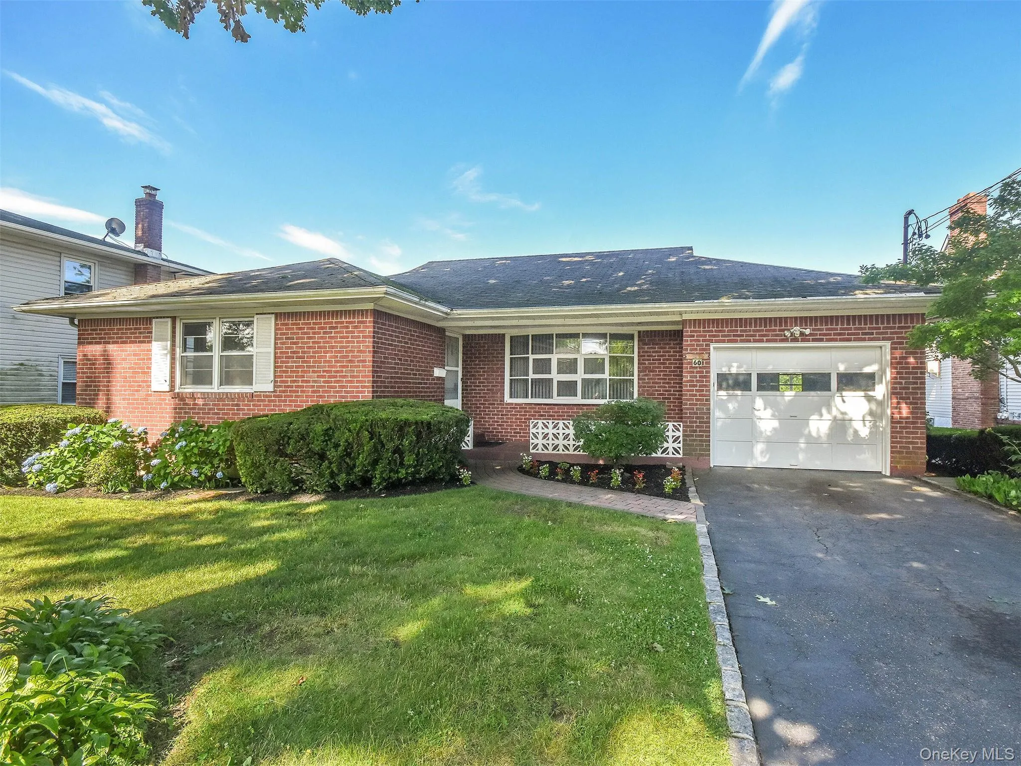 60 Smith Street, Oyster Bay, NY, 3 Bedroom Bedrooms, 6 Room Rooms,1 BathroomBathrooms,Residential Lease,For Rent,Smith,0,1058871 60 Smith Street, Oyster Bay, NY, 3 Bedroom Bedrooms, 6 Room Rooms,1 BathroomBathrooms,Residential Lease,For Rent,Smith,0,1058871