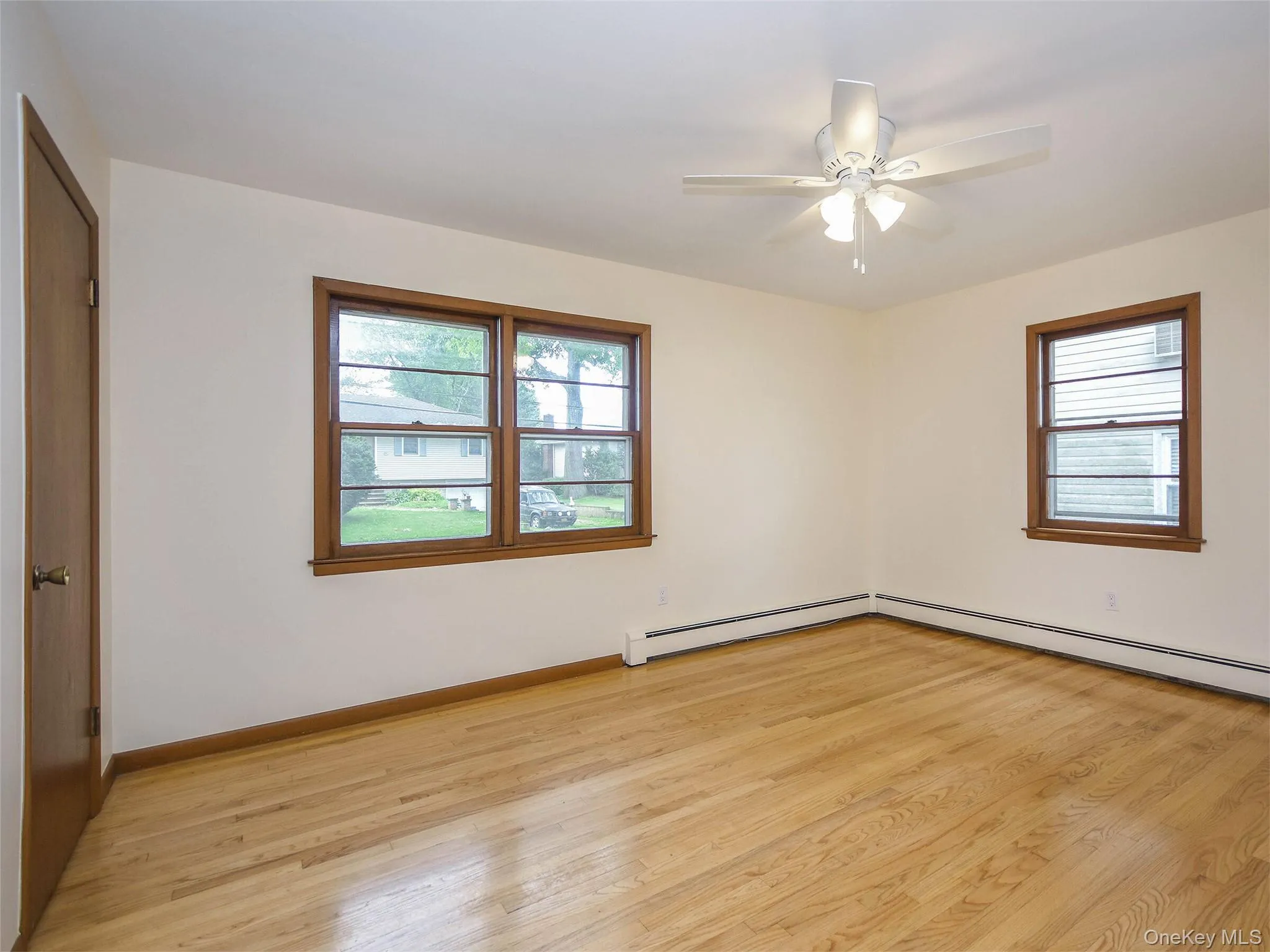 60 Smith Street, Oyster Bay, NY, 3 Bedroom Bedrooms, 6 Room Rooms,1 BathroomBathrooms,Residential Lease,For Rent,Smith,0,1058871 60 Smith Street, Oyster Bay, NY, 3 Bedroom Bedrooms, 6 Room Rooms,1 BathroomBathrooms,Residential Lease,For Rent,Smith,0,1058871