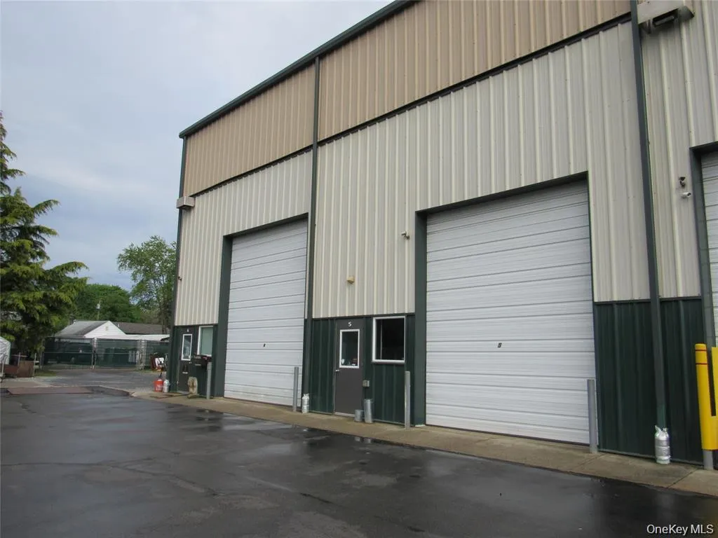 1015 Main Street, Riverhead, NY, ,Commercial Lease,For Rent,Main,0,1058878 1015 Main Street, Riverhead, NY, ,Commercial Lease,For Rent,Main,0,1058878