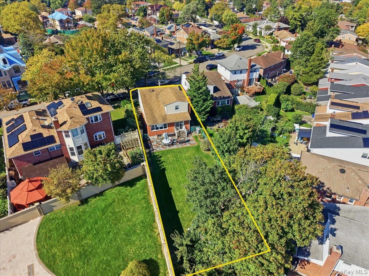 58-19 264th Street, New York, NY, 4 Bedrooms Bedrooms, 8 Rooms Rooms,2 BathroomsBathrooms,Residential,For Rent,264th,0,1058880 58-19 264th Street, New York, NY, 4 Bedrooms Bedrooms, 8 Rooms Rooms,2 BathroomsBathrooms,Residential,For Rent,264th,0,1058880