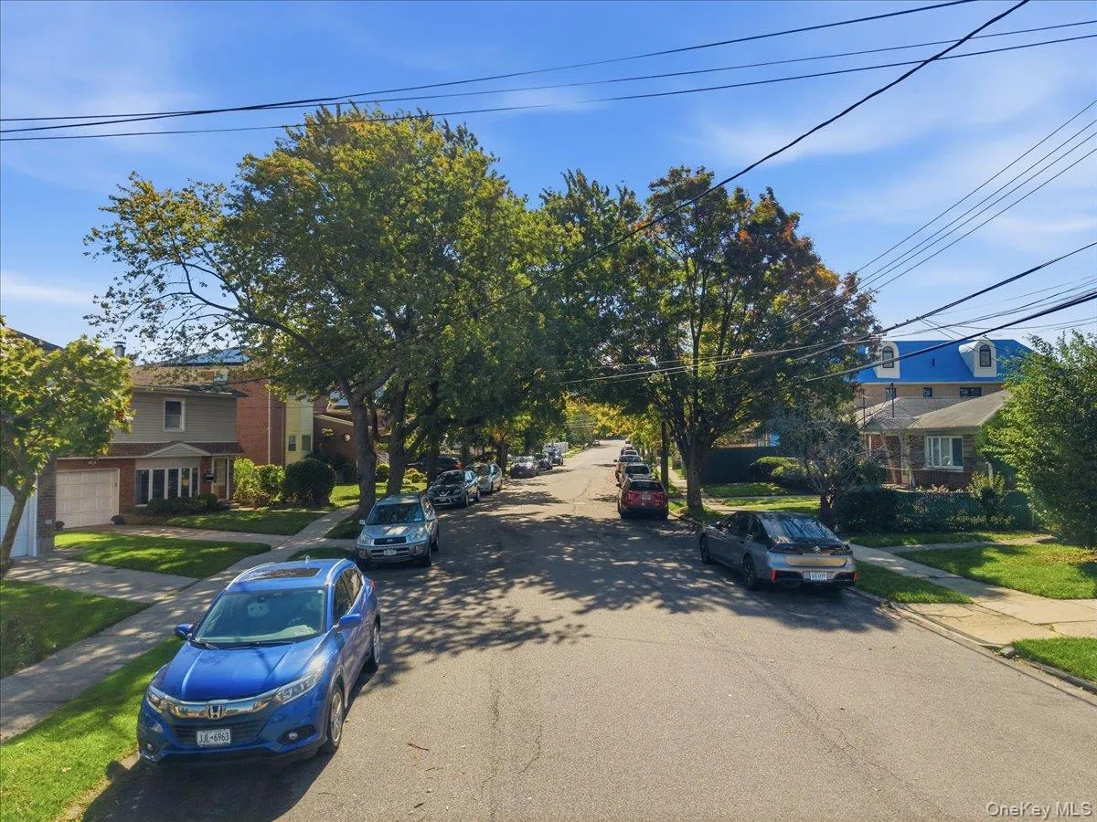 58-19 264th Street, New York, NY, 4 Bedrooms Bedrooms, 8 Rooms Rooms,2 BathroomsBathrooms,Residential,For Rent,264th,0,1058880 58-19 264th Street, New York, NY, 4 Bedrooms Bedrooms, 8 Rooms Rooms,2 BathroomsBathrooms,Residential,For Rent,264th,0,1058880