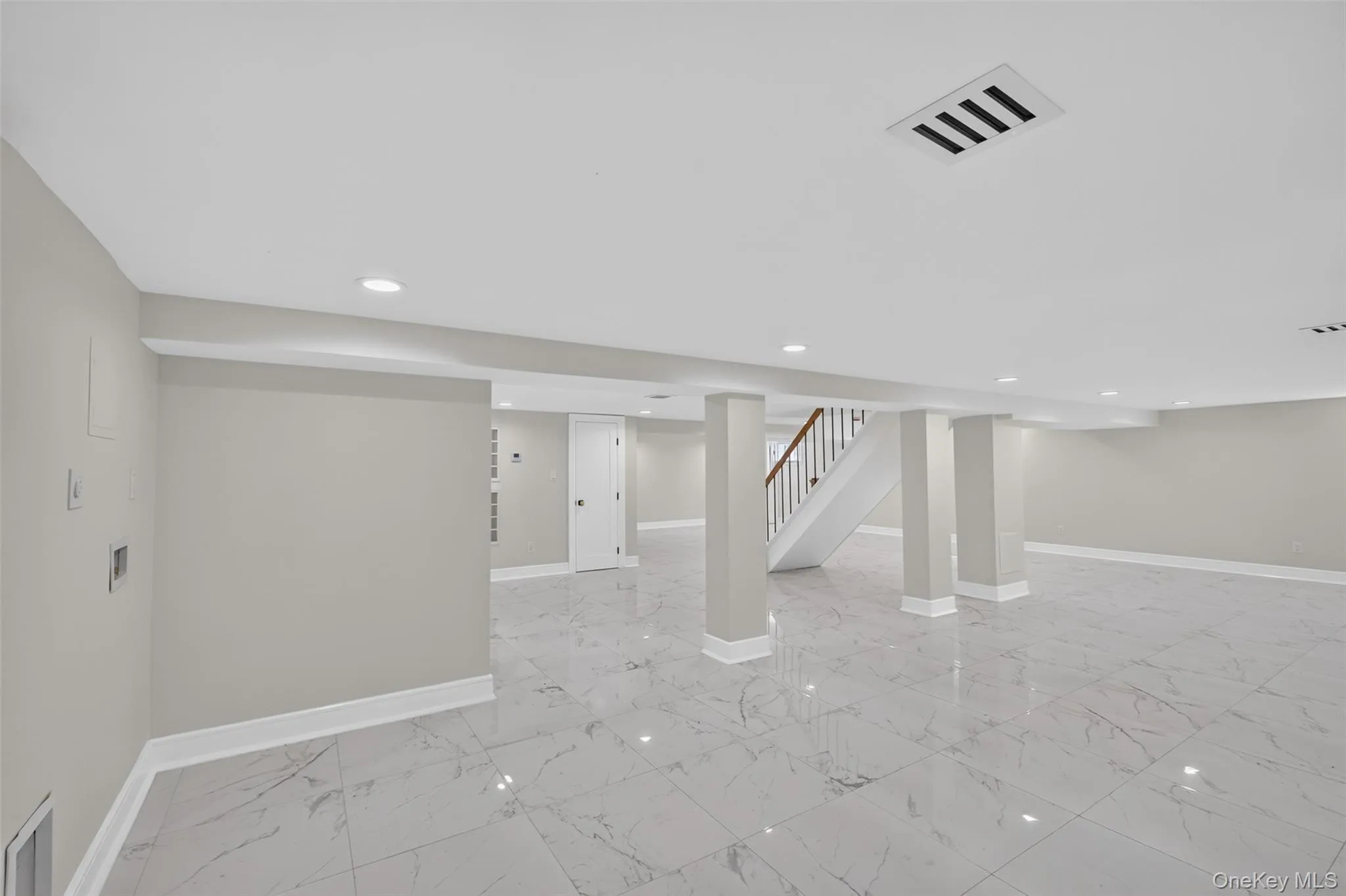 1550 Debra Place, Hempstead, NY, 5 Bedrooms Bedrooms, 10 Rooms Rooms,5 BathroomsBathrooms,Residential,For Rent,Debra,0,1058888 1550 Debra Place, Hempstead, NY, 5 Bedrooms Bedrooms, 10 Rooms Rooms,5 BathroomsBathrooms,Residential,For Rent,Debra,0,1058888