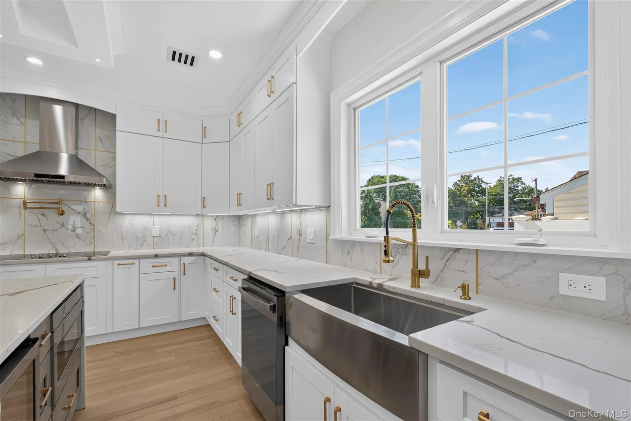 1550 Debra Place, Hempstead, NY, 5 Bedrooms Bedrooms, 10 Rooms Rooms,5 BathroomsBathrooms,Residential,For Rent,Debra,0,1058888 1550 Debra Place, Hempstead, NY, 5 Bedrooms Bedrooms, 10 Rooms Rooms,5 BathroomsBathrooms,Residential,For Rent,Debra,0,1058888
