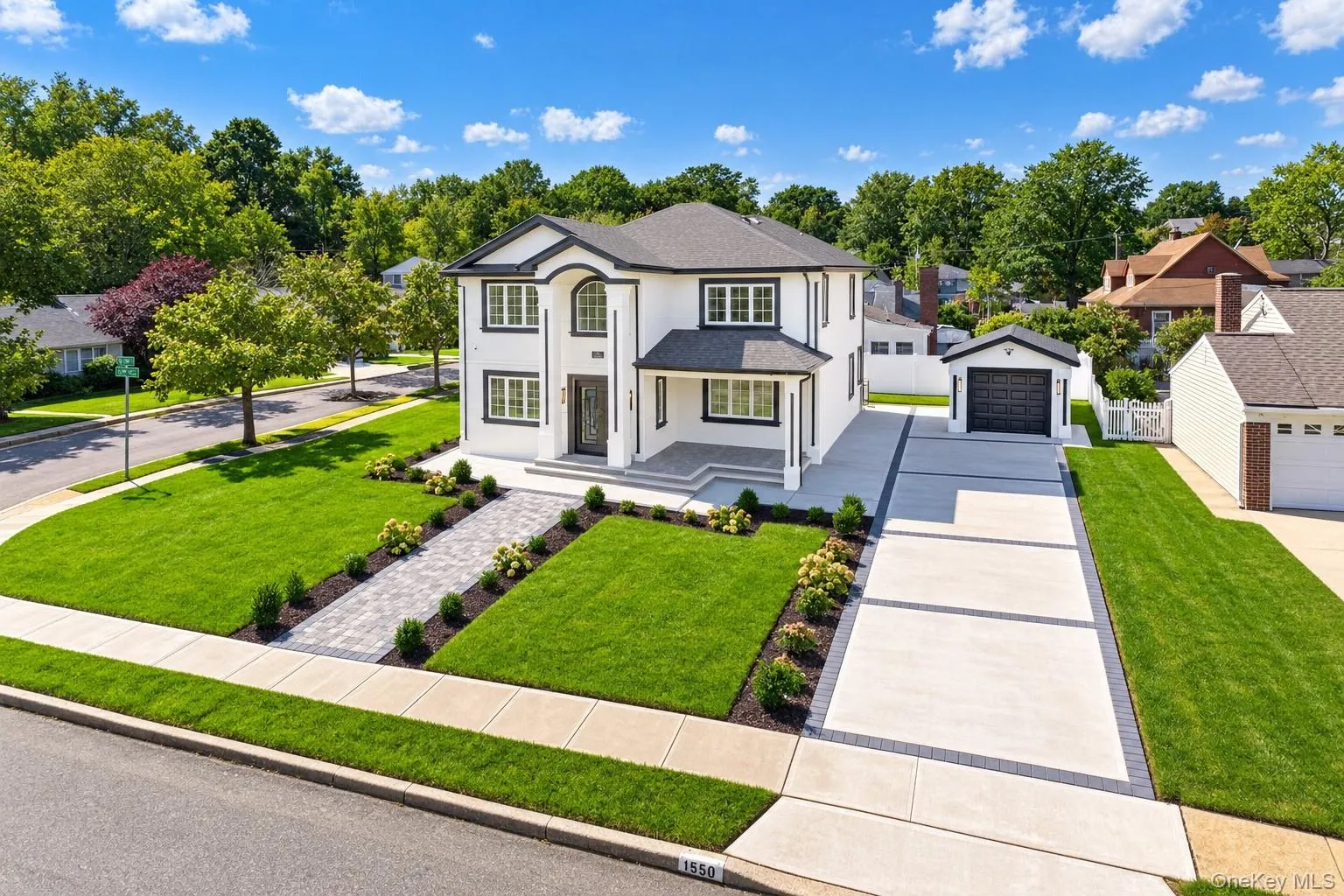 1550 Debra Place, Hempstead, NY, 5 Bedrooms Bedrooms, 10 Rooms Rooms,5 BathroomsBathrooms,Residential,For Rent,Debra,0,1058888 1550 Debra Place, Hempstead, NY, 5 Bedrooms Bedrooms, 10 Rooms Rooms,5 BathroomsBathrooms,Residential,For Rent,Debra,0,1058888