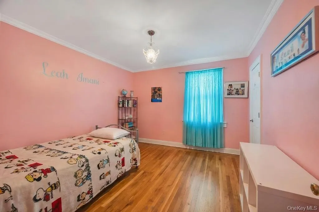164-26 Grand Central Parkway, New York, NY, 3 Bedrooms Bedrooms, 7 Rooms Rooms,2 BathroomsBathrooms,Residential,For Rent,Grand Central,0,1058889 164-26 Grand Central Parkway, New York, NY, 3 Bedrooms Bedrooms, 7 Rooms Rooms,2 BathroomsBathrooms,Residential,For Rent,Grand Central,0,1058889