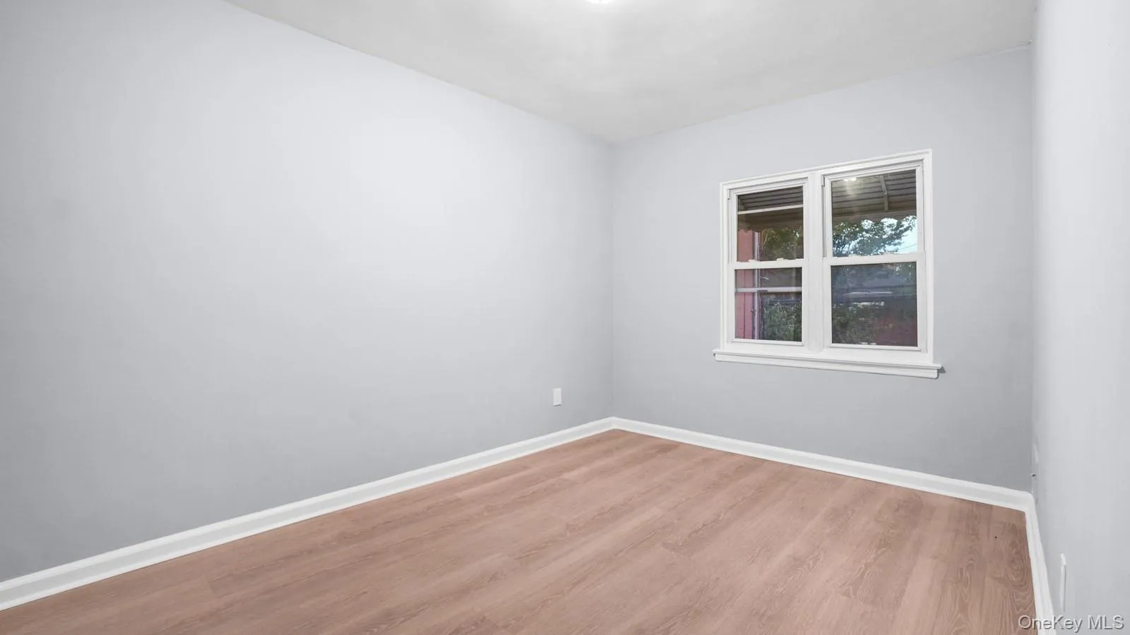 946 215th Street, New York, NY, 3 Bedrooms Bedrooms, 5 Rooms Rooms,1 BathroomBathrooms,Residential,For Rent,215th,0,1058893 946 215th Street, New York, NY, 3 Bedrooms Bedrooms, 5 Rooms Rooms,1 BathroomBathrooms,Residential,For Rent,215th,0,1058893