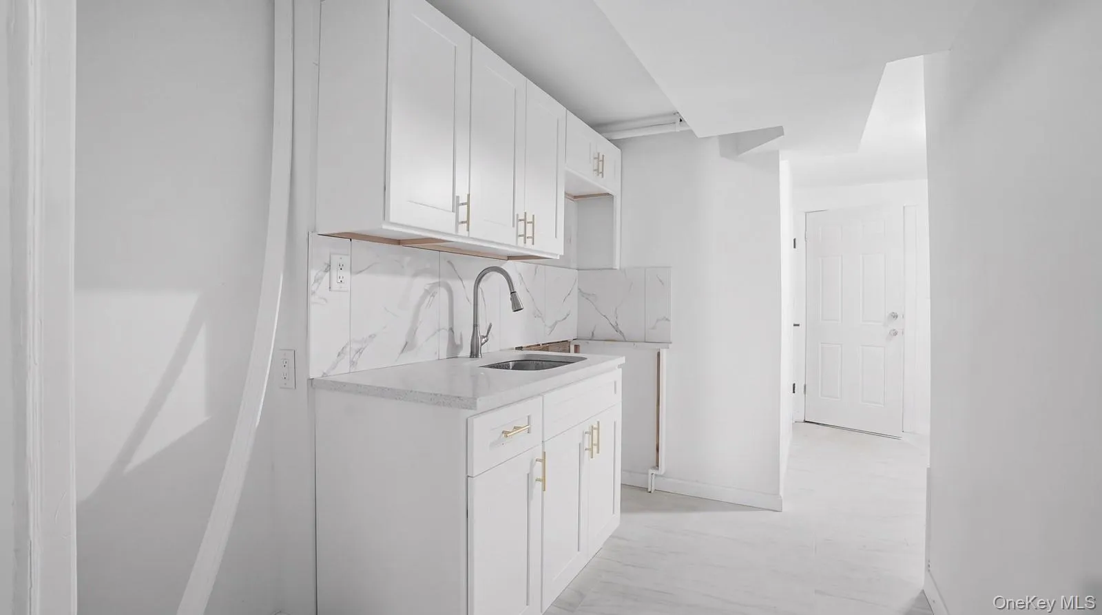 946 215th Street, New York, NY, 3 Bedrooms Bedrooms, 5 Rooms Rooms,1 BathroomBathrooms,Residential,For Rent,215th,0,1058893 946 215th Street, New York, NY, 3 Bedrooms Bedrooms, 5 Rooms Rooms,1 BathroomBathrooms,Residential,For Rent,215th,0,1058893