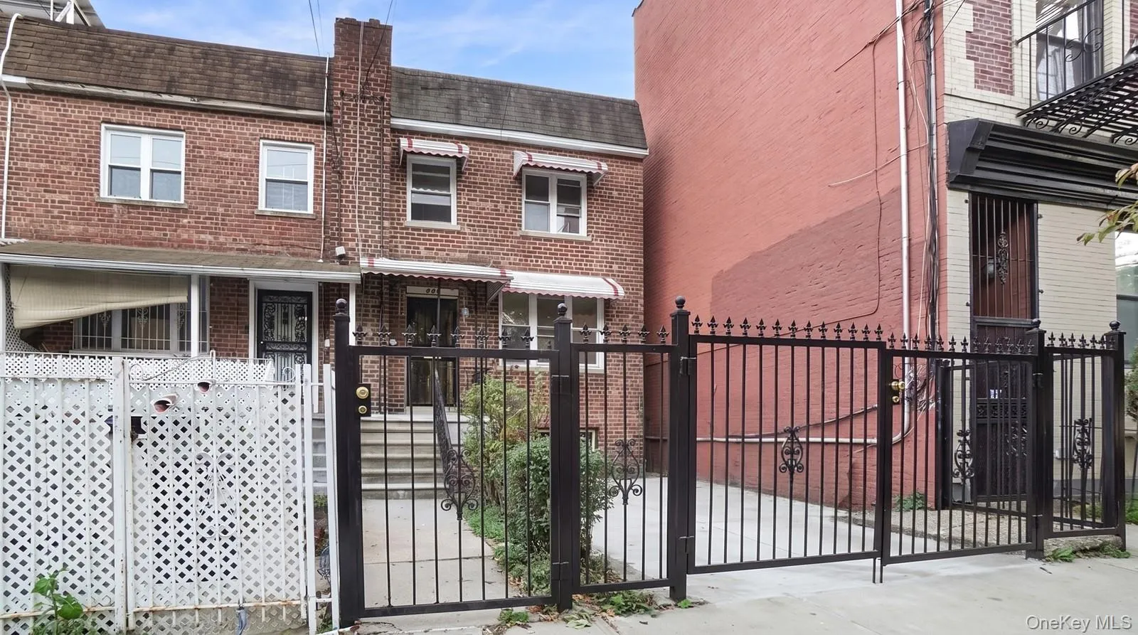 946 215th Street, New York, NY, 3 Bedrooms Bedrooms, 5 Rooms Rooms,1 BathroomBathrooms,Residential,For Rent,215th,0,1058893 946 215th Street, New York, NY, 3 Bedrooms Bedrooms, 5 Rooms Rooms,1 BathroomBathrooms,Residential,For Rent,215th,0,1058893