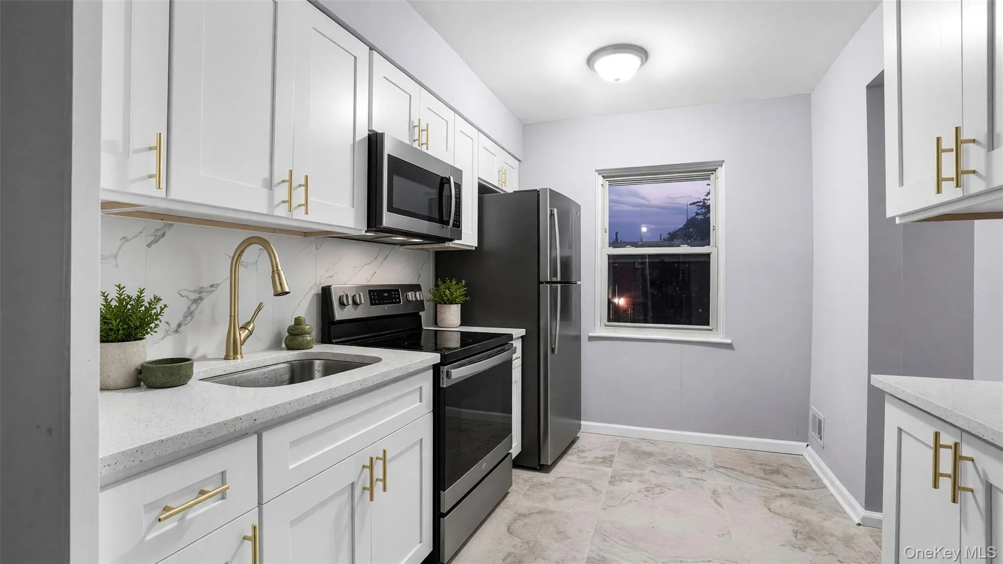946 215th Street, New York, NY, 3 Bedrooms Bedrooms, 5 Rooms Rooms,1 BathroomBathrooms,Residential,For Rent,215th,0,1058893 946 215th Street, New York, NY, 3 Bedrooms Bedrooms, 5 Rooms Rooms,1 BathroomBathrooms,Residential,For Rent,215th,0,1058893