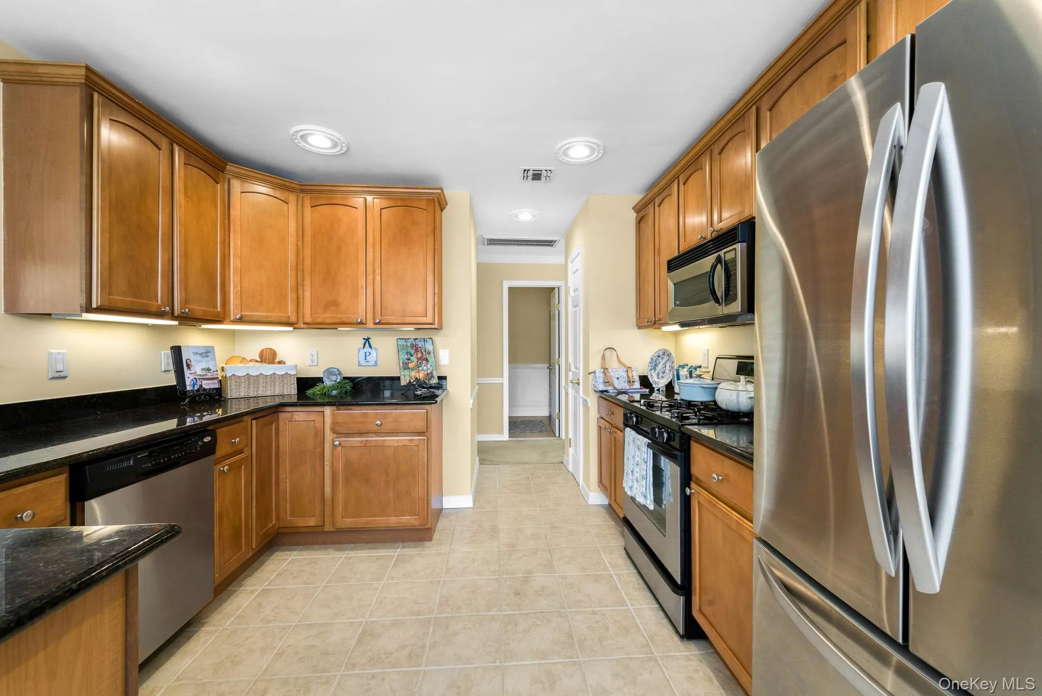3102 Amen Corner, Riverhead, NY, 2 Bedrooms Bedrooms, 8 Rooms Rooms,2 BathroomsBathrooms,Residential,For Rent,Amen,0,1058899 3102 Amen Corner, Riverhead, NY, 2 Bedrooms Bedrooms, 8 Rooms Rooms,2 BathroomsBathrooms,Residential,For Rent,Amen,0,1058899