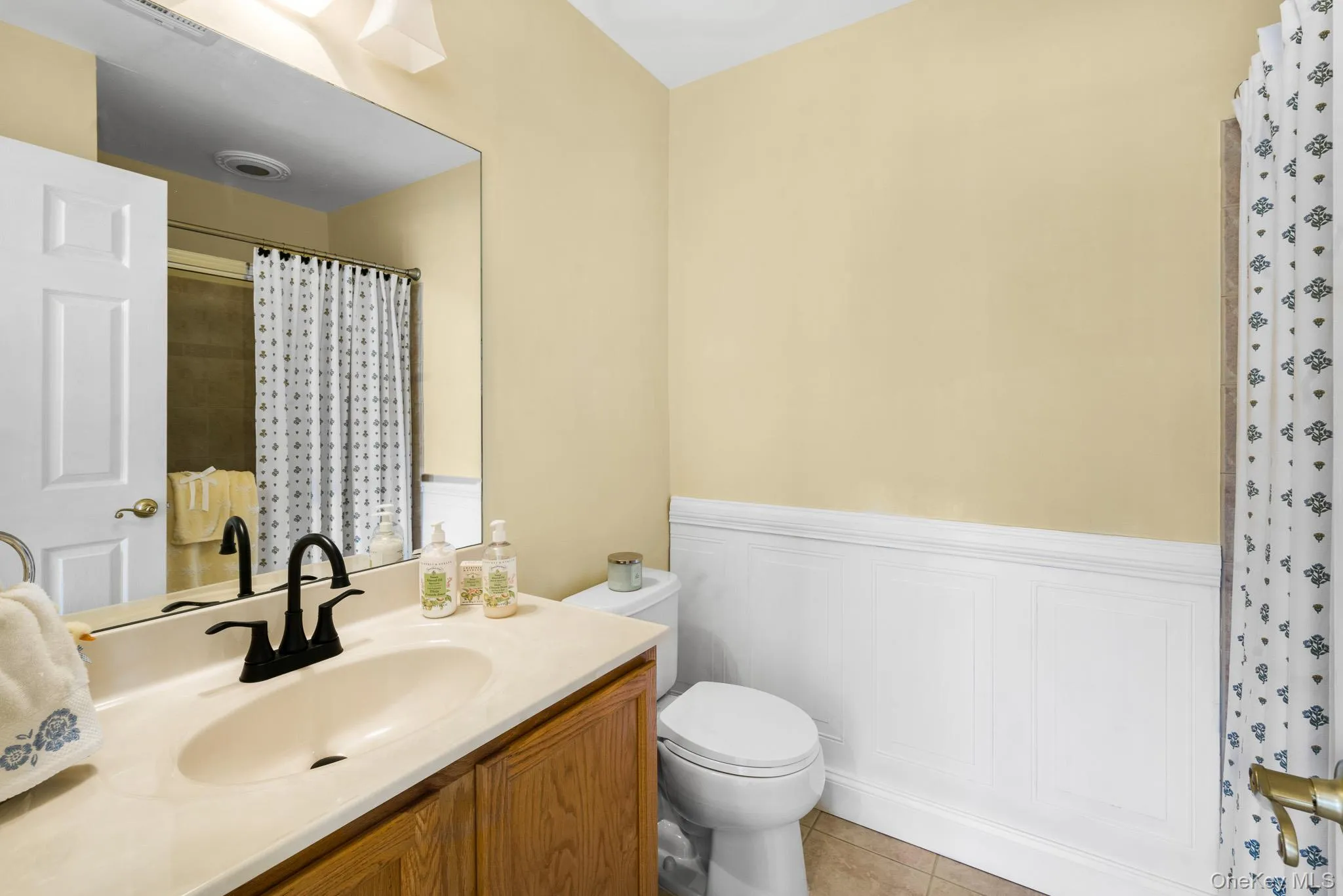 3102 Amen Corner, Riverhead, NY, 2 Bedrooms Bedrooms, 8 Rooms Rooms,2 BathroomsBathrooms,Residential,For Rent,Amen,0,1058899 3102 Amen Corner, Riverhead, NY, 2 Bedrooms Bedrooms, 8 Rooms Rooms,2 BathroomsBathrooms,Residential,For Rent,Amen,0,1058899