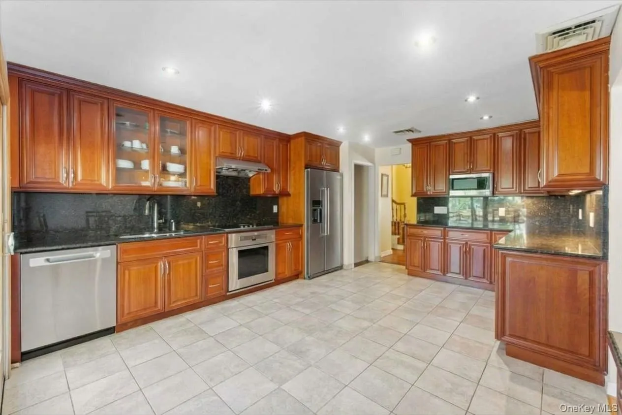 84 Melanie Lane, Oyster Bay, NY, 3 Bedrooms Bedrooms, 9 Rooms Rooms,3 BathroomsBathrooms,Residential,For Rent,Melanie,0,1058901 84 Melanie Lane, Oyster Bay, NY, 3 Bedrooms Bedrooms, 9 Rooms Rooms,3 BathroomsBathrooms,Residential,For Rent,Melanie,0,1058901
