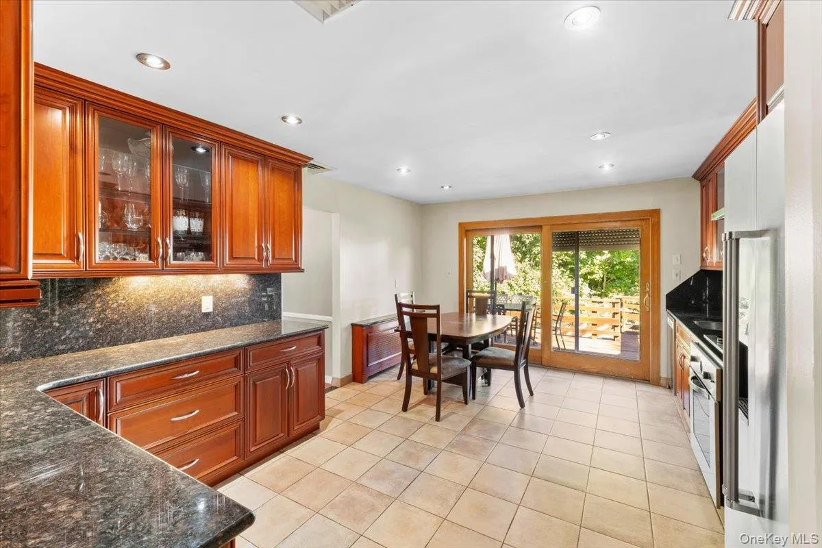 84 Melanie Lane, Oyster Bay, NY, 3 Bedrooms Bedrooms, 9 Rooms Rooms,3 BathroomsBathrooms,Residential,For Rent,Melanie,0,1058901 84 Melanie Lane, Oyster Bay, NY, 3 Bedrooms Bedrooms, 9 Rooms Rooms,3 BathroomsBathrooms,Residential,For Rent,Melanie,0,1058901