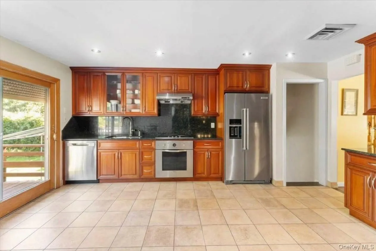 84 Melanie Lane, Oyster Bay, NY, 3 Bedrooms Bedrooms, 9 Rooms Rooms,3 BathroomsBathrooms,Residential,For Rent,Melanie,0,1058901 84 Melanie Lane, Oyster Bay, NY, 3 Bedrooms Bedrooms, 9 Rooms Rooms,3 BathroomsBathrooms,Residential,For Rent,Melanie,0,1058901