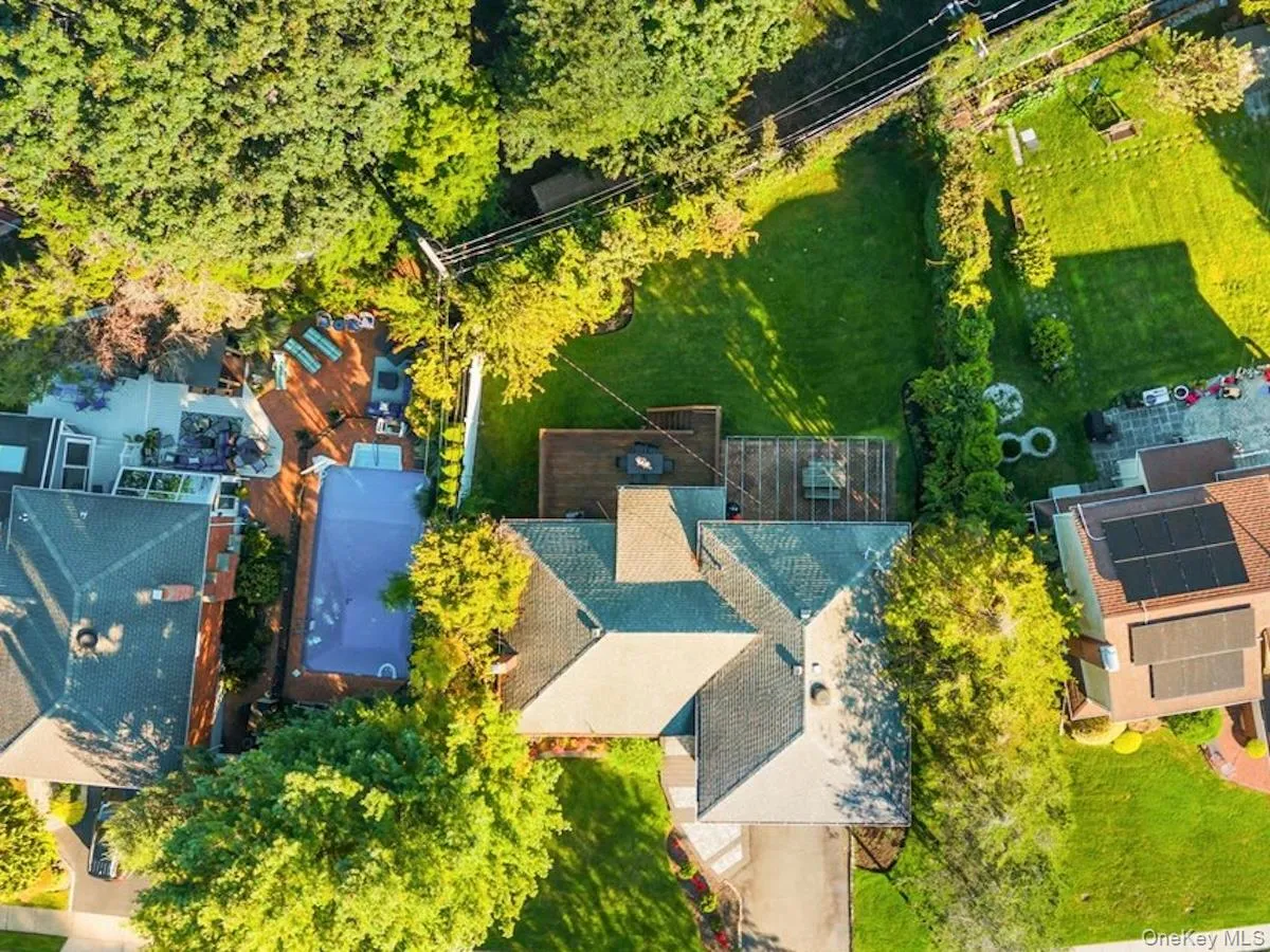 84 Melanie Lane, Oyster Bay, NY, 3 Bedrooms Bedrooms, 9 Rooms Rooms,3 BathroomsBathrooms,Residential,For Rent,Melanie,0,1058901 84 Melanie Lane, Oyster Bay, NY, 3 Bedrooms Bedrooms, 9 Rooms Rooms,3 BathroomsBathrooms,Residential,For Rent,Melanie,0,1058901