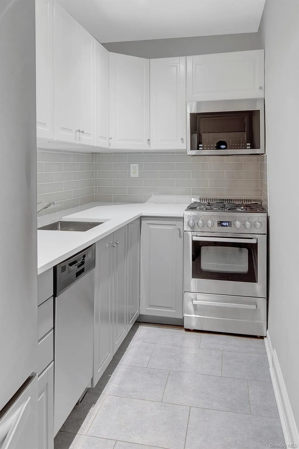 54-40 Little Neck Parkway, New York, NY, 1 Bedroom Bedrooms, 3 Rooms Rooms,1 BathroomBathrooms,Residential,For Rent,Little Neck,0,1058910 54-40 Little Neck Parkway, New York, NY, 1 Bedroom Bedrooms, 3 Rooms Rooms,1 BathroomBathrooms,Residential,For Rent,Little Neck,0,1058910