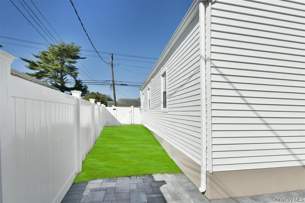 461 Pinebrook Avenue, Hempstead, NY, 3 Bedrooms Bedrooms, 8 Rooms Rooms,2 BathroomsBathrooms,Residential,For Rent,Pinebrook,0,1058912 461 Pinebrook Avenue, Hempstead, NY, 3 Bedrooms Bedrooms, 8 Rooms Rooms,2 BathroomsBathrooms,Residential,For Rent,Pinebrook,0,1058912