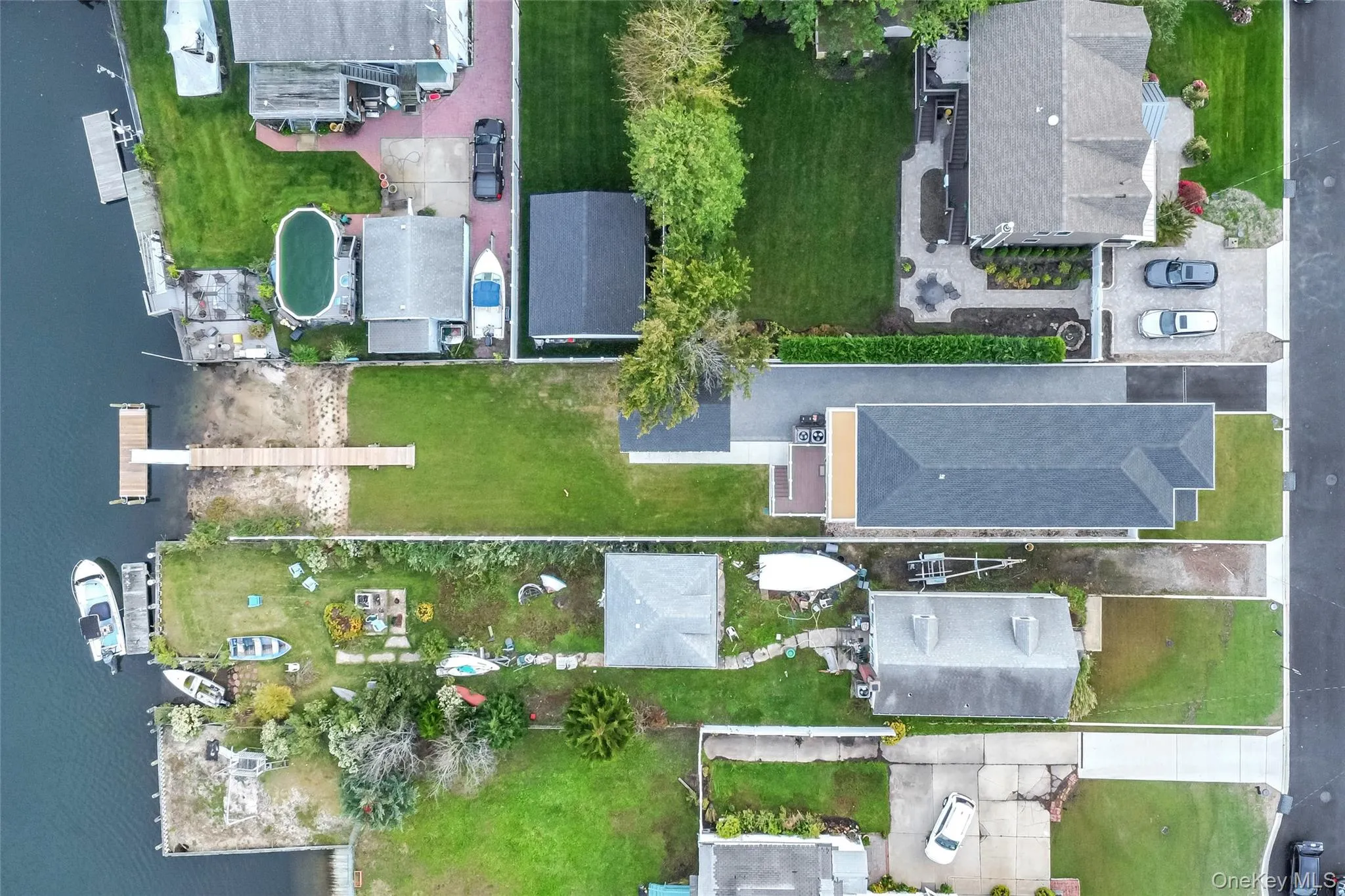 11 Riverdale Avenue, Oyster Bay, NY, 3 Bedrooms Bedrooms, 8 Rooms Rooms,3 BathroomsBathrooms,Residential,For Rent,Riverdale,0,1058946 11 Riverdale Avenue, Oyster Bay, NY, 3 Bedrooms Bedrooms, 8 Rooms Rooms,3 BathroomsBathrooms,Residential,For Rent,Riverdale,0,1058946