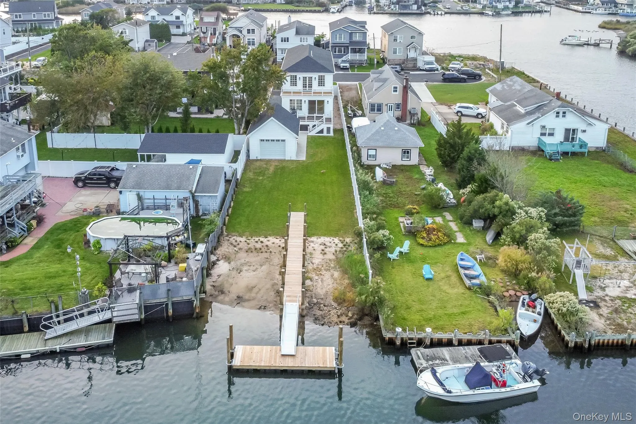 11 Riverdale Avenue, Oyster Bay, NY, 3 Bedrooms Bedrooms, 8 Rooms Rooms,3 BathroomsBathrooms,Residential,For Rent,Riverdale,0,1058946 11 Riverdale Avenue, Oyster Bay, NY, 3 Bedrooms Bedrooms, 8 Rooms Rooms,3 BathroomsBathrooms,Residential,For Rent,Riverdale,0,1058946
