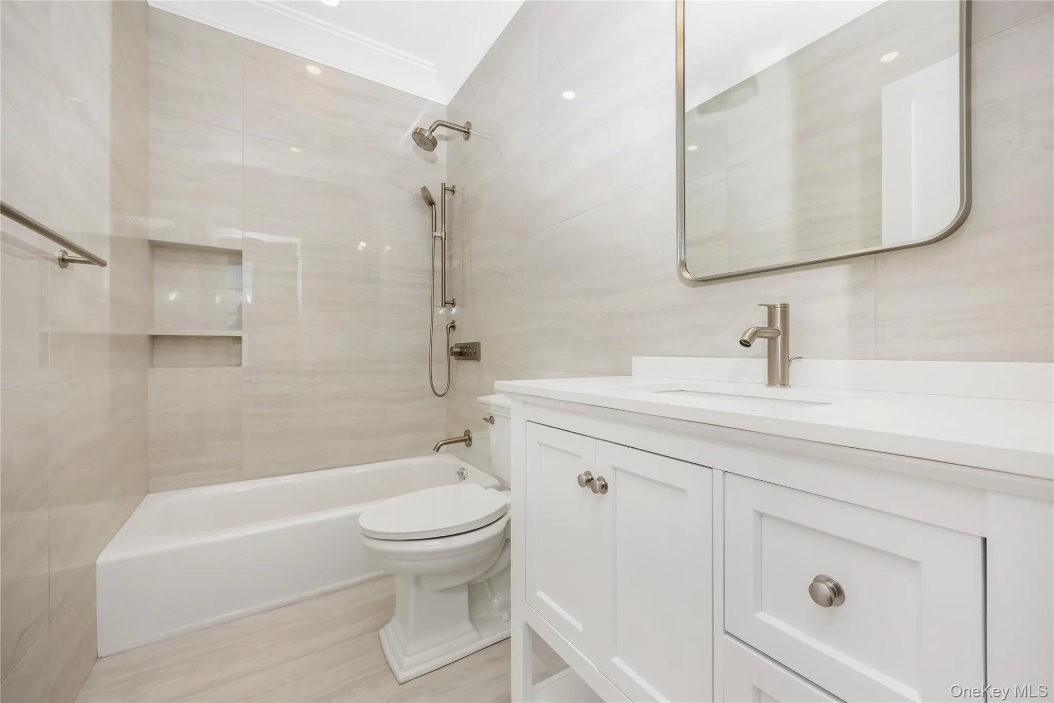 11 Riverdale Avenue, Oyster Bay, NY, 3 Bedrooms Bedrooms, 8 Rooms Rooms,3 BathroomsBathrooms,Residential,For Rent,Riverdale,0,1058946 11 Riverdale Avenue, Oyster Bay, NY, 3 Bedrooms Bedrooms, 8 Rooms Rooms,3 BathroomsBathrooms,Residential,For Rent,Riverdale,0,1058946