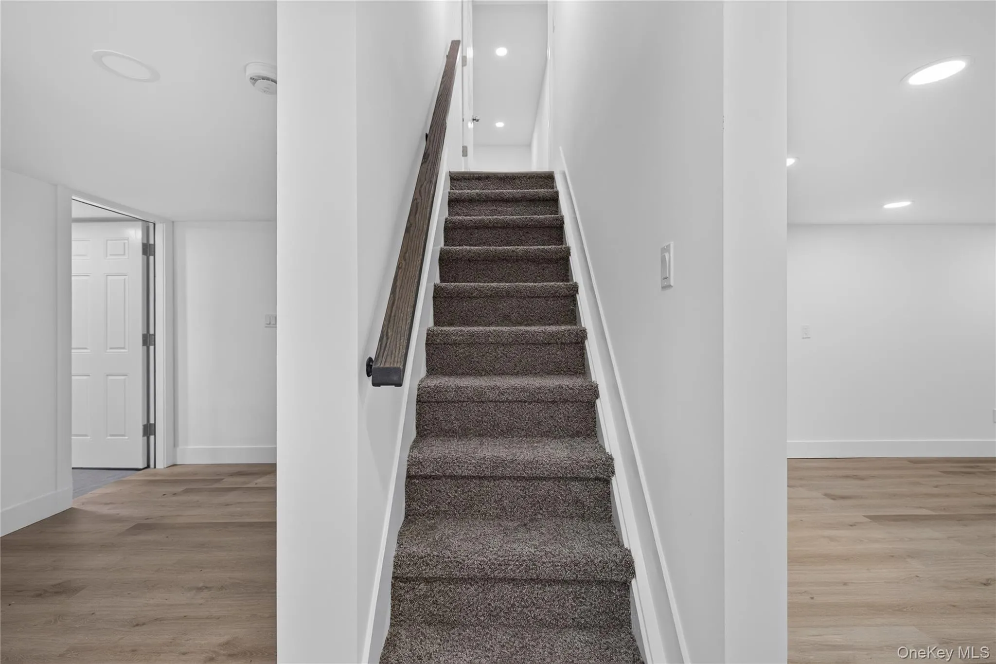 36 Hounslow Road, Brookhaven, NY, 8 Bedrooms Bedrooms, 17 Rooms Rooms,3 BathroomsBathrooms,Residential,For Rent,Hounslow,0,1058950 36 Hounslow Road, Brookhaven, NY, 8 Bedrooms Bedrooms, 17 Rooms Rooms,3 BathroomsBathrooms,Residential,For Rent,Hounslow,0,1058950