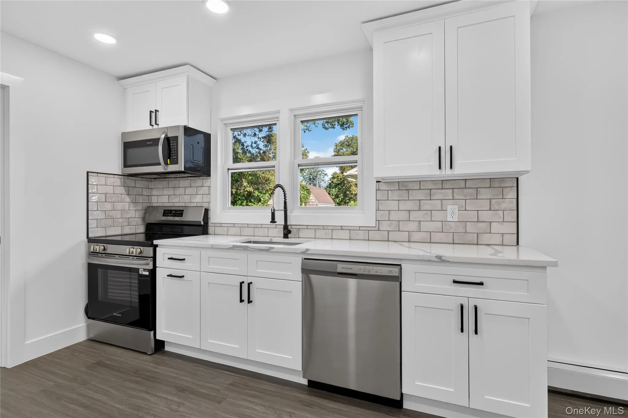 36 Hounslow Road, Brookhaven, NY, 8 Bedrooms Bedrooms, 17 Rooms Rooms,3 BathroomsBathrooms,Residential,For Rent,Hounslow,0,1058950 36 Hounslow Road, Brookhaven, NY, 8 Bedrooms Bedrooms, 17 Rooms Rooms,3 BathroomsBathrooms,Residential,For Rent,Hounslow,0,1058950