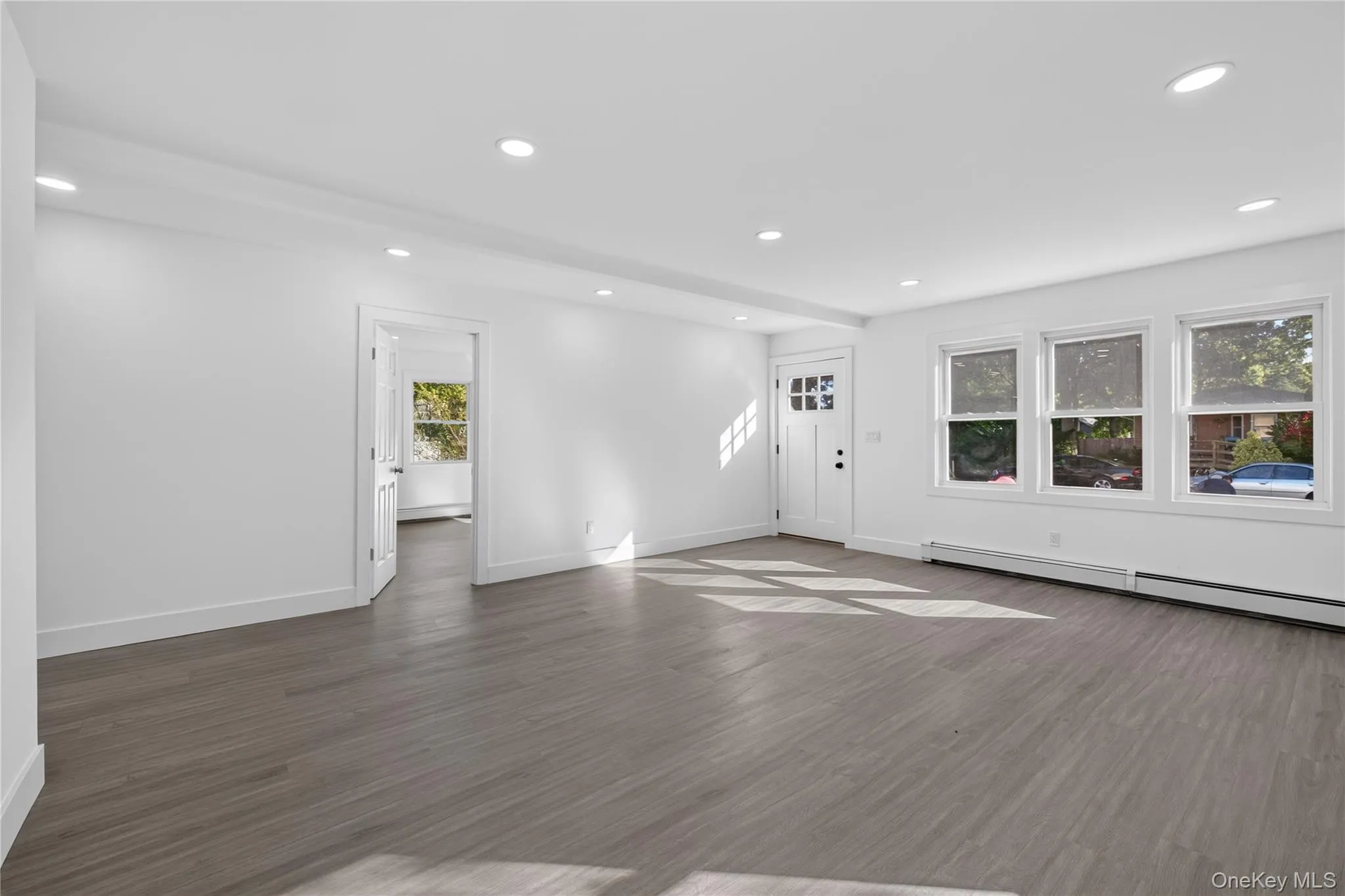 36 Hounslow Road, Brookhaven, NY, 8 Bedrooms Bedrooms, 17 Rooms Rooms,3 BathroomsBathrooms,Residential,For Rent,Hounslow,0,1058950 36 Hounslow Road, Brookhaven, NY, 8 Bedrooms Bedrooms, 17 Rooms Rooms,3 BathroomsBathrooms,Residential,For Rent,Hounslow,0,1058950