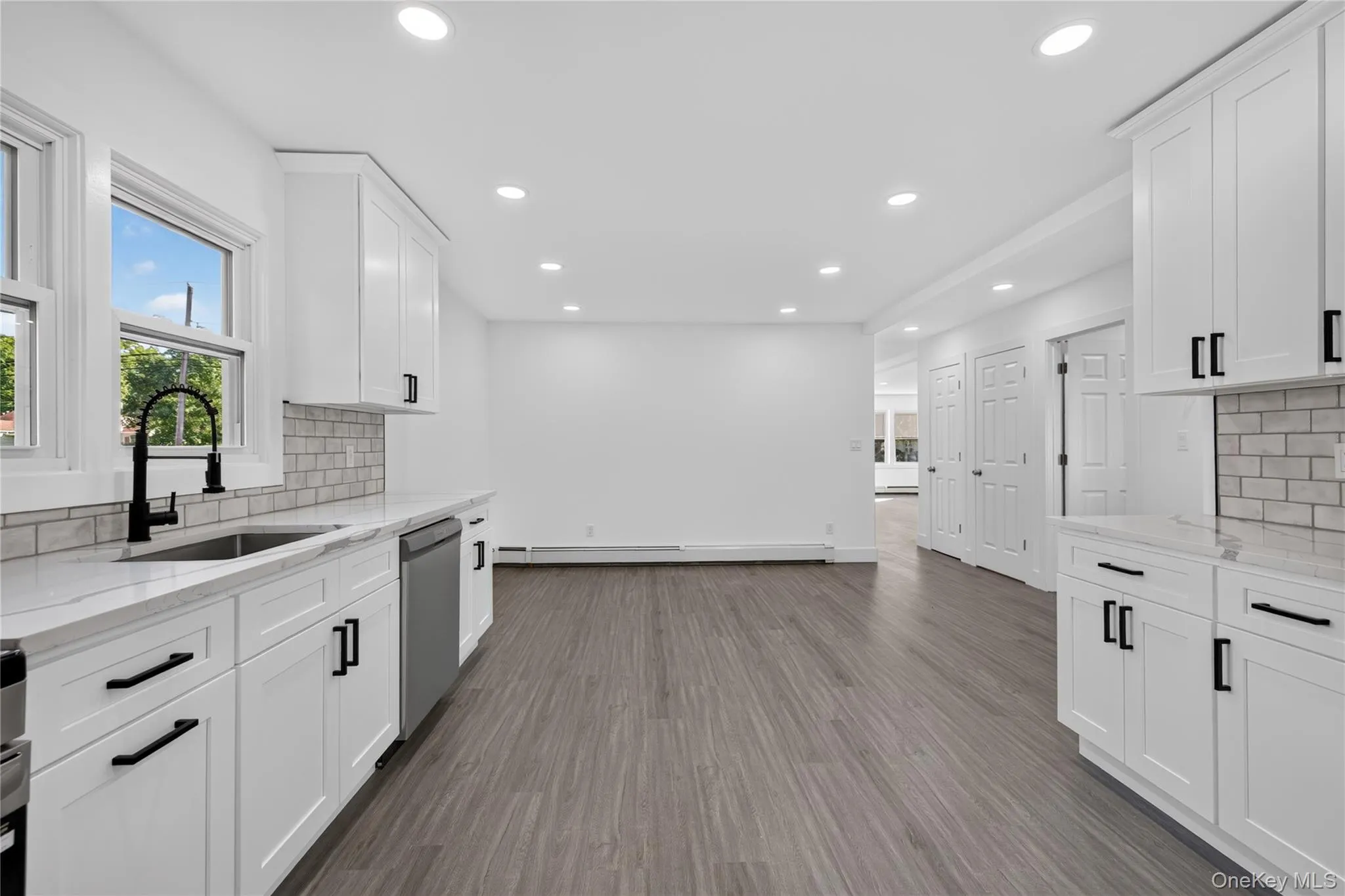 36 Hounslow Road, Brookhaven, NY, 8 Bedrooms Bedrooms, 17 Rooms Rooms,3 BathroomsBathrooms,Residential,For Rent,Hounslow,0,1058950 36 Hounslow Road, Brookhaven, NY, 8 Bedrooms Bedrooms, 17 Rooms Rooms,3 BathroomsBathrooms,Residential,For Rent,Hounslow,0,1058950