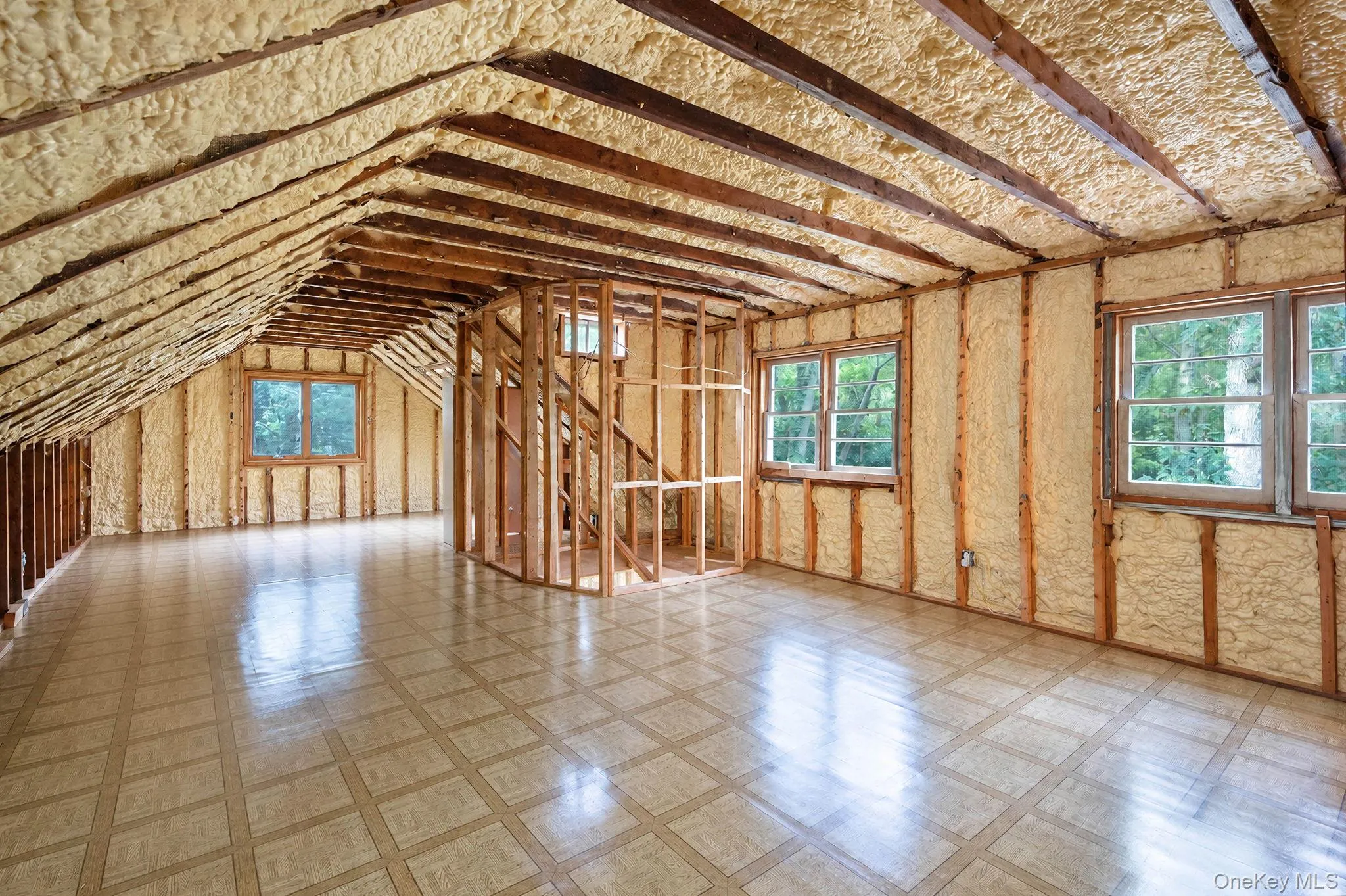 Full insulated attic space Full insulated attic space