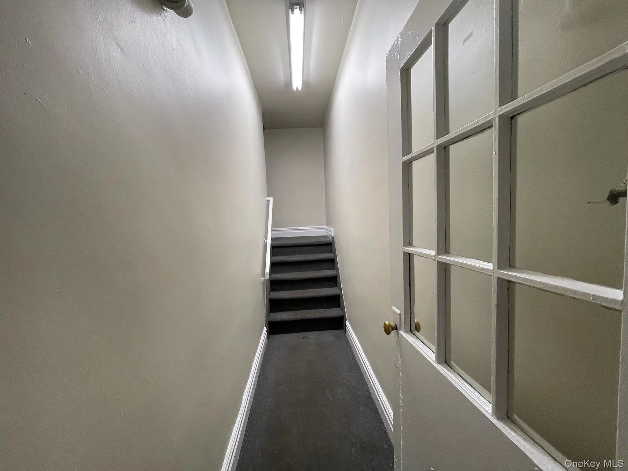 266 Jericho Turnpike, North Hempstead, NY , With , 2 Bedroom , and , 5 Room , 1 Bathroom , For , Residential Lease , For Rent , 1058969 , MLSID,1058969 266 Jericho Turnpike, North Hempstead, NY , With , 2 Bedroom , and , 5 Room , 1 Bathroom , For , Residential Lease , For Rent , 1058969 , MLSID,1058969