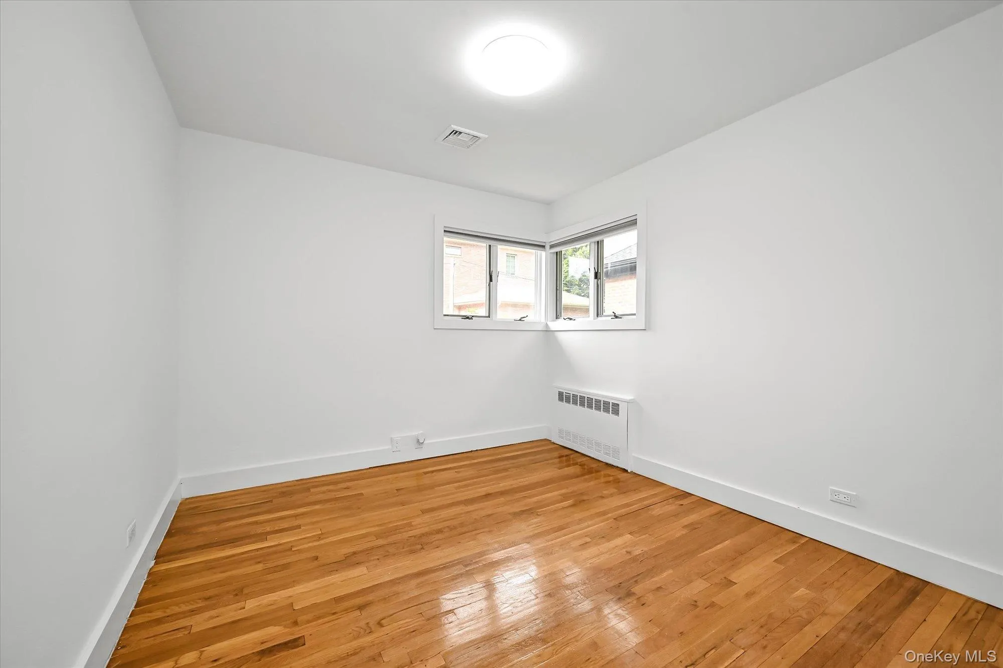 20911 85th Avenue, New York, NY, 4 Bedroom Bedrooms, 12 Room Rooms,2 BathroomBathrooms,Residential Lease,For Rent,85th,0,1058977 20911 85th Avenue, New York, NY, 4 Bedroom Bedrooms, 12 Room Rooms,2 BathroomBathrooms,Residential Lease,For Rent,85th,0,1058977