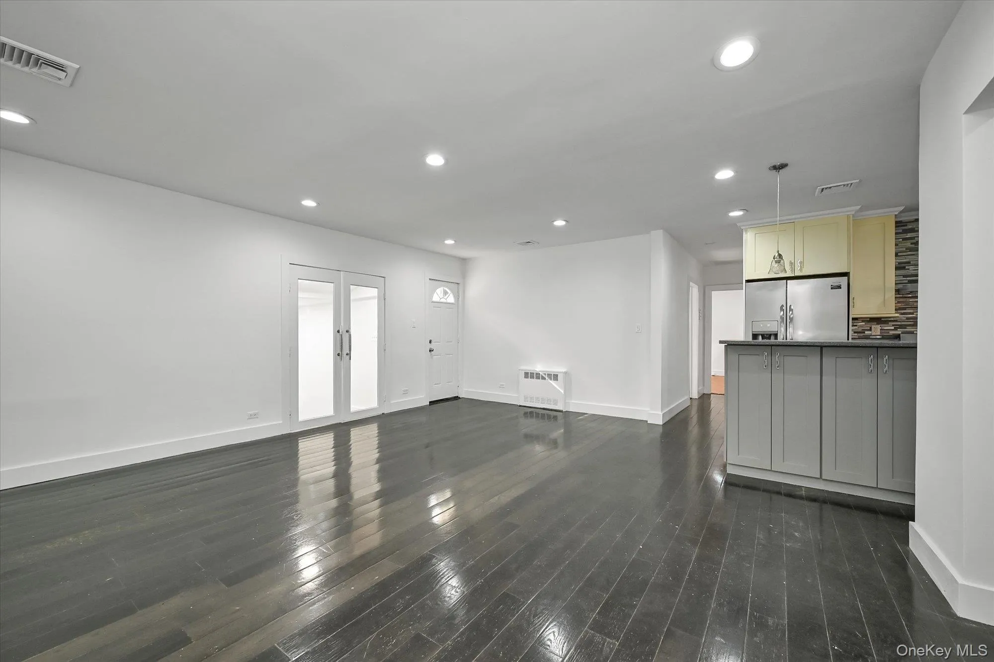 20911 85th Avenue, New York, NY, 4 Bedroom Bedrooms, 12 Room Rooms,2 BathroomBathrooms,Residential Lease,For Rent,85th,0,1058977 20911 85th Avenue, New York, NY, 4 Bedroom Bedrooms, 12 Room Rooms,2 BathroomBathrooms,Residential Lease,For Rent,85th,0,1058977